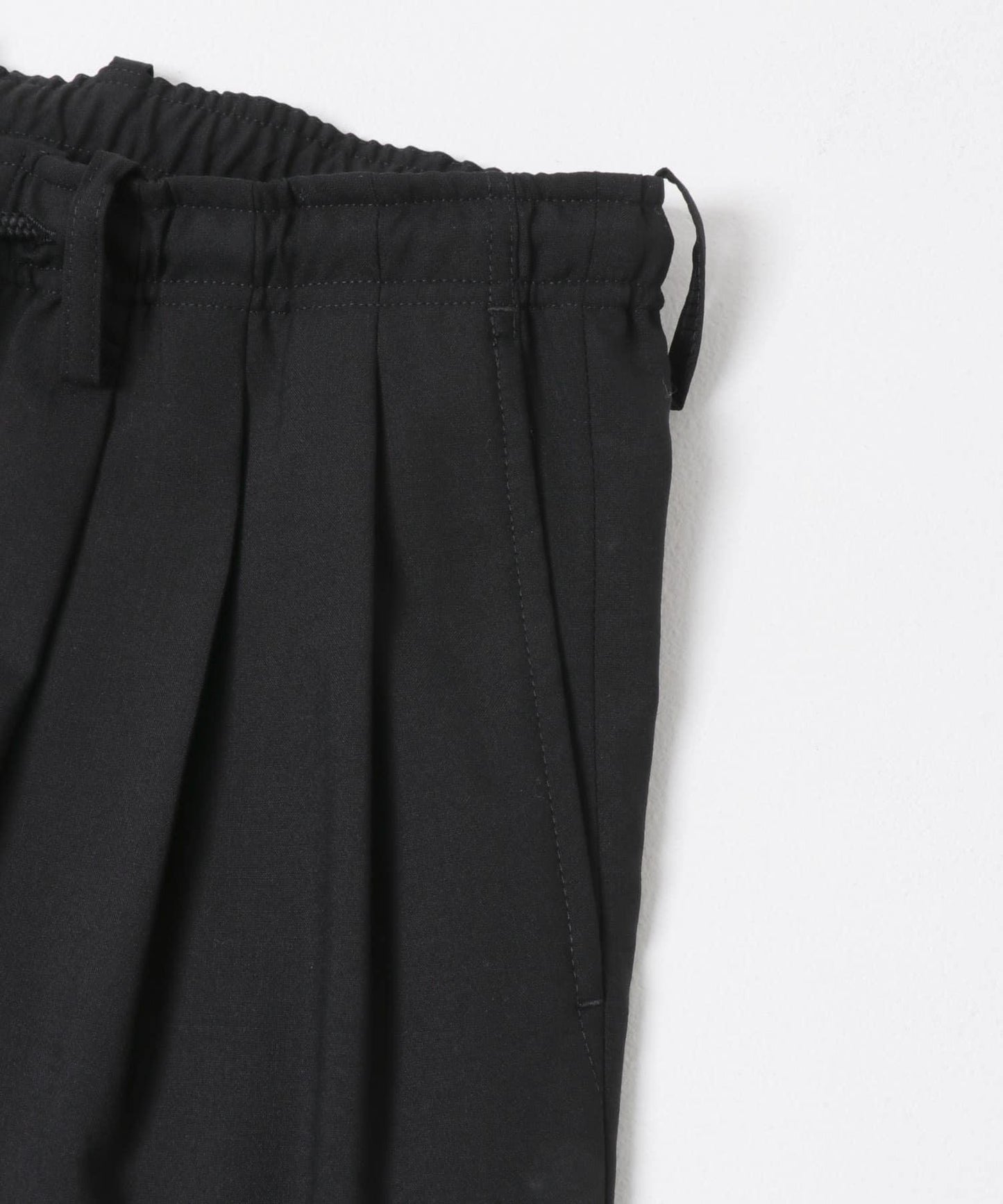 MARKAWARE TRIPLE PLEATED EASY TR