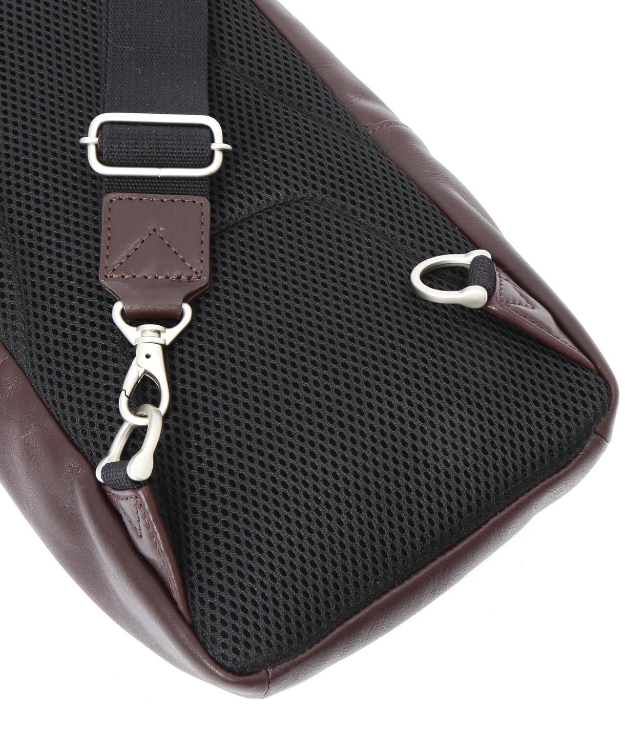 VARSITY LEATHER ONE SHOULDER BAG 單肩包 AVX5629