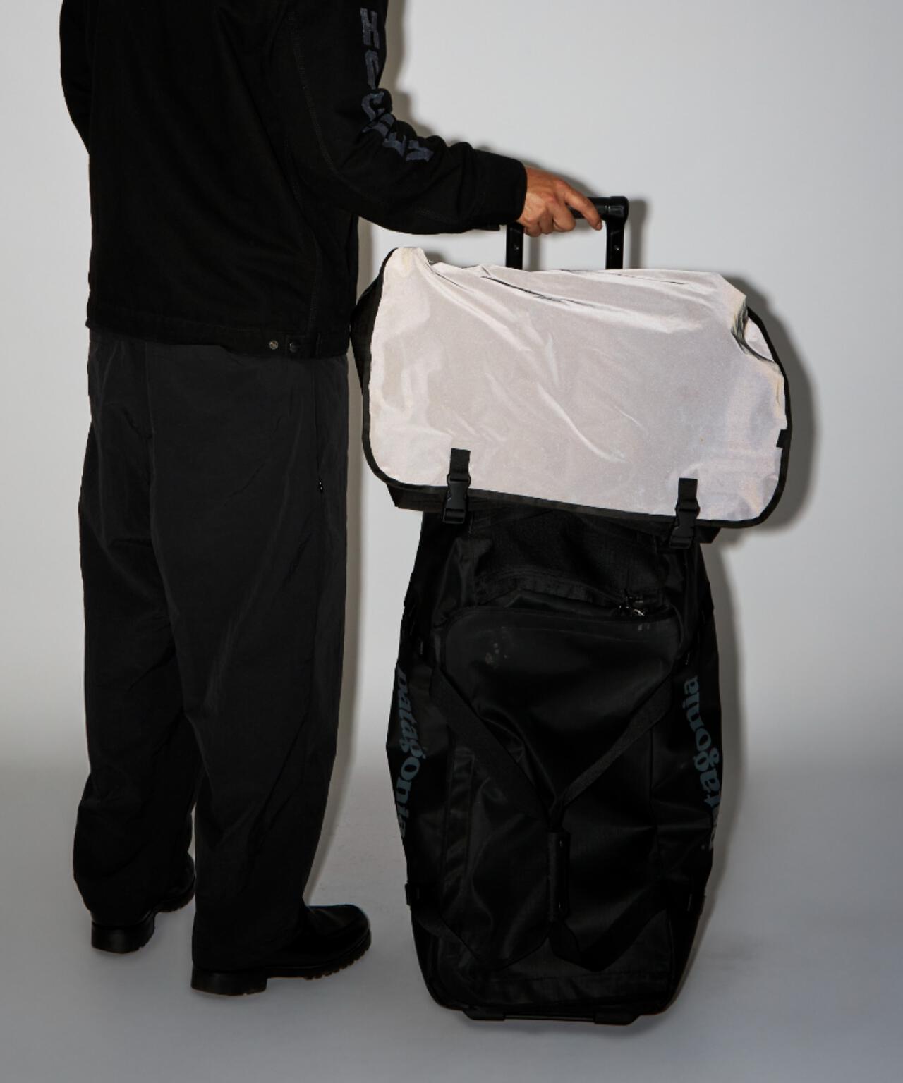 PACKING BLACK REFLECTIVE MESSENGER 反光郵差包