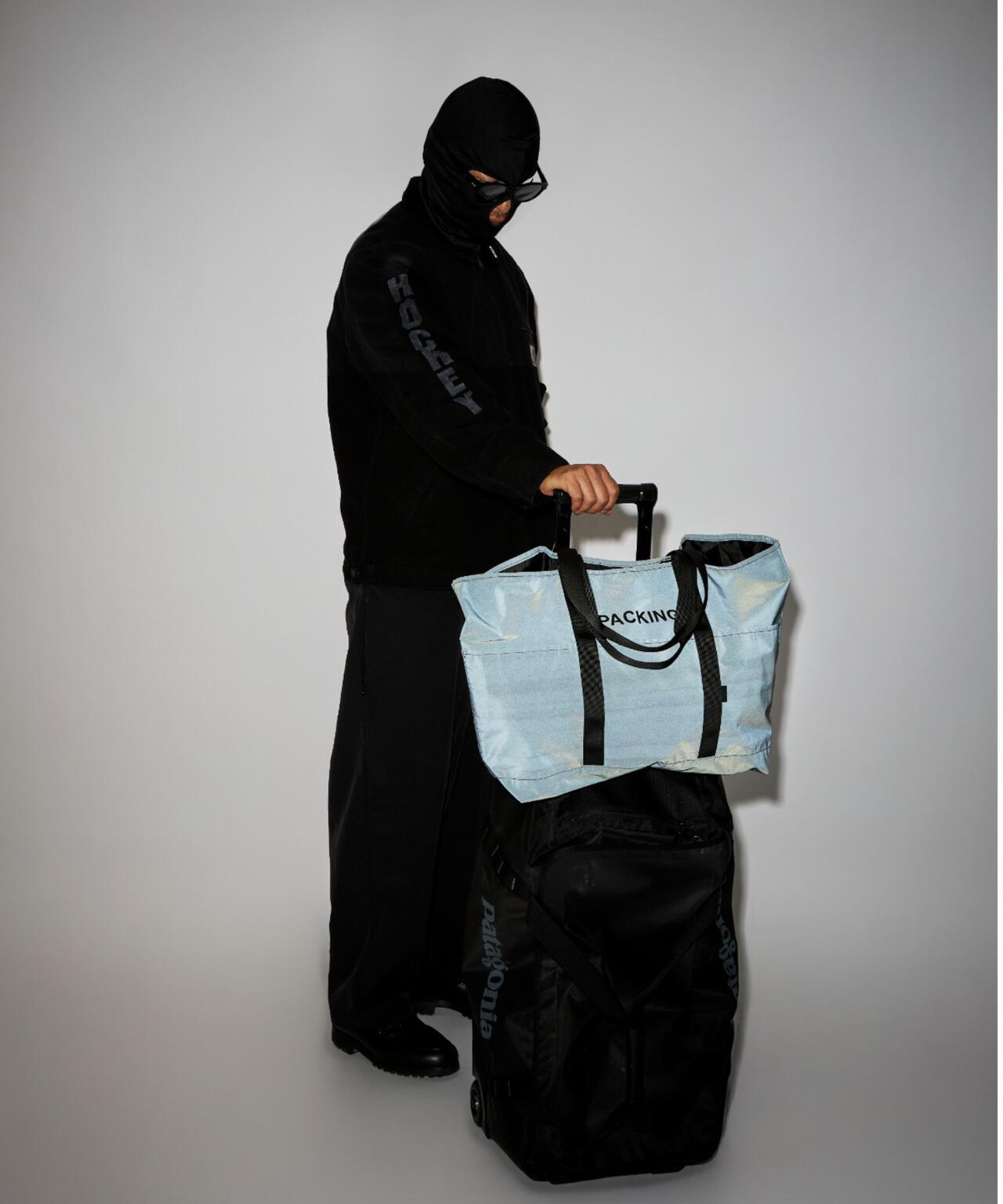 PACKING BLACK REFLECTIVE TOTE 黑色反光托特包