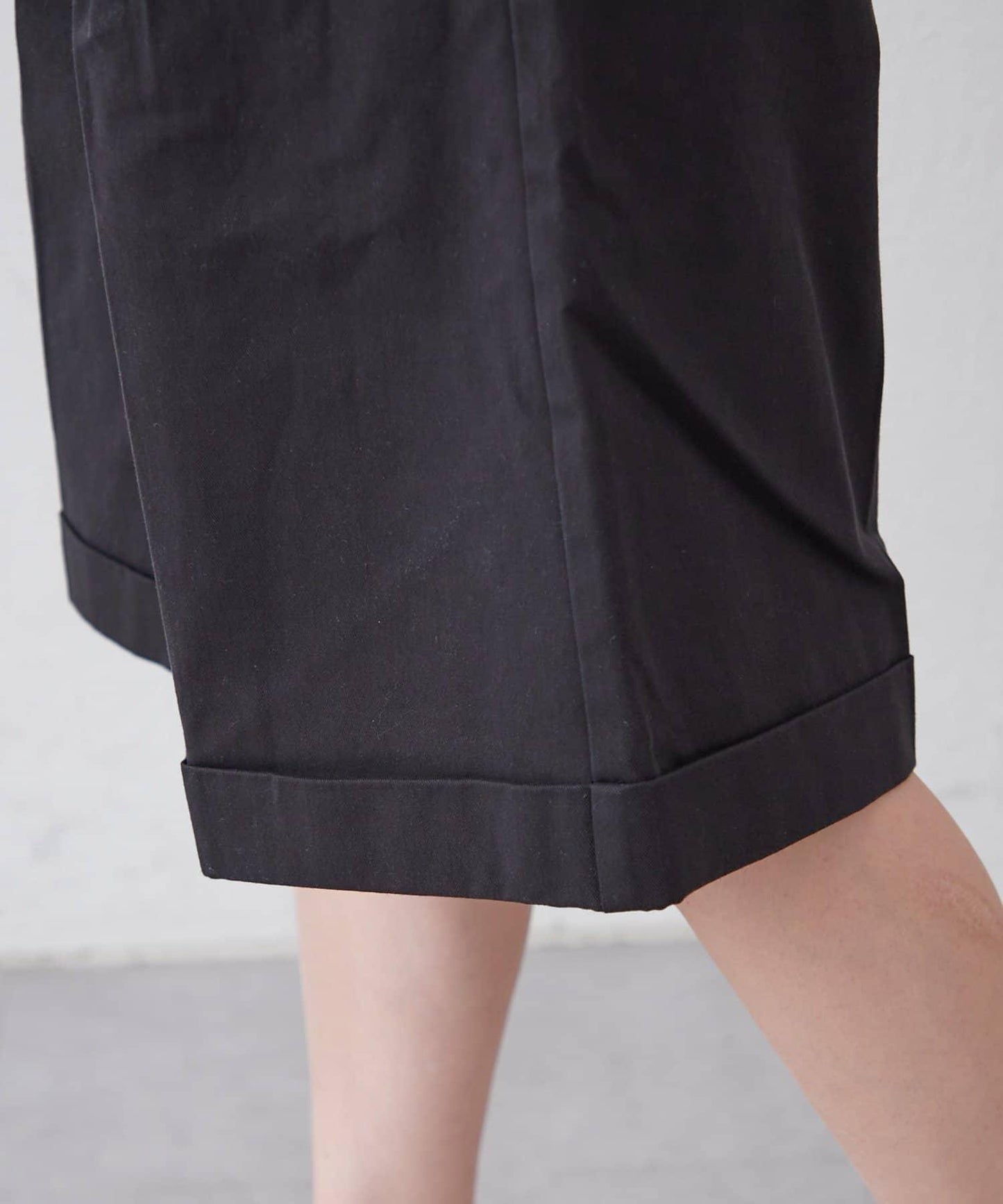willow 翻邊設計 Chino 短褲