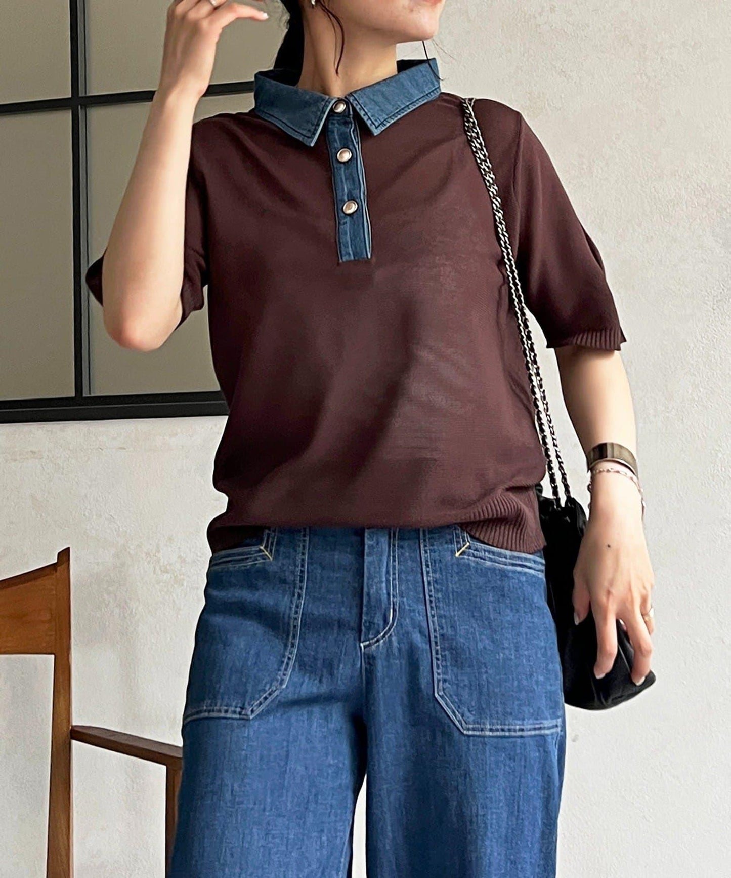 牛仔拼接領口套頭上衣