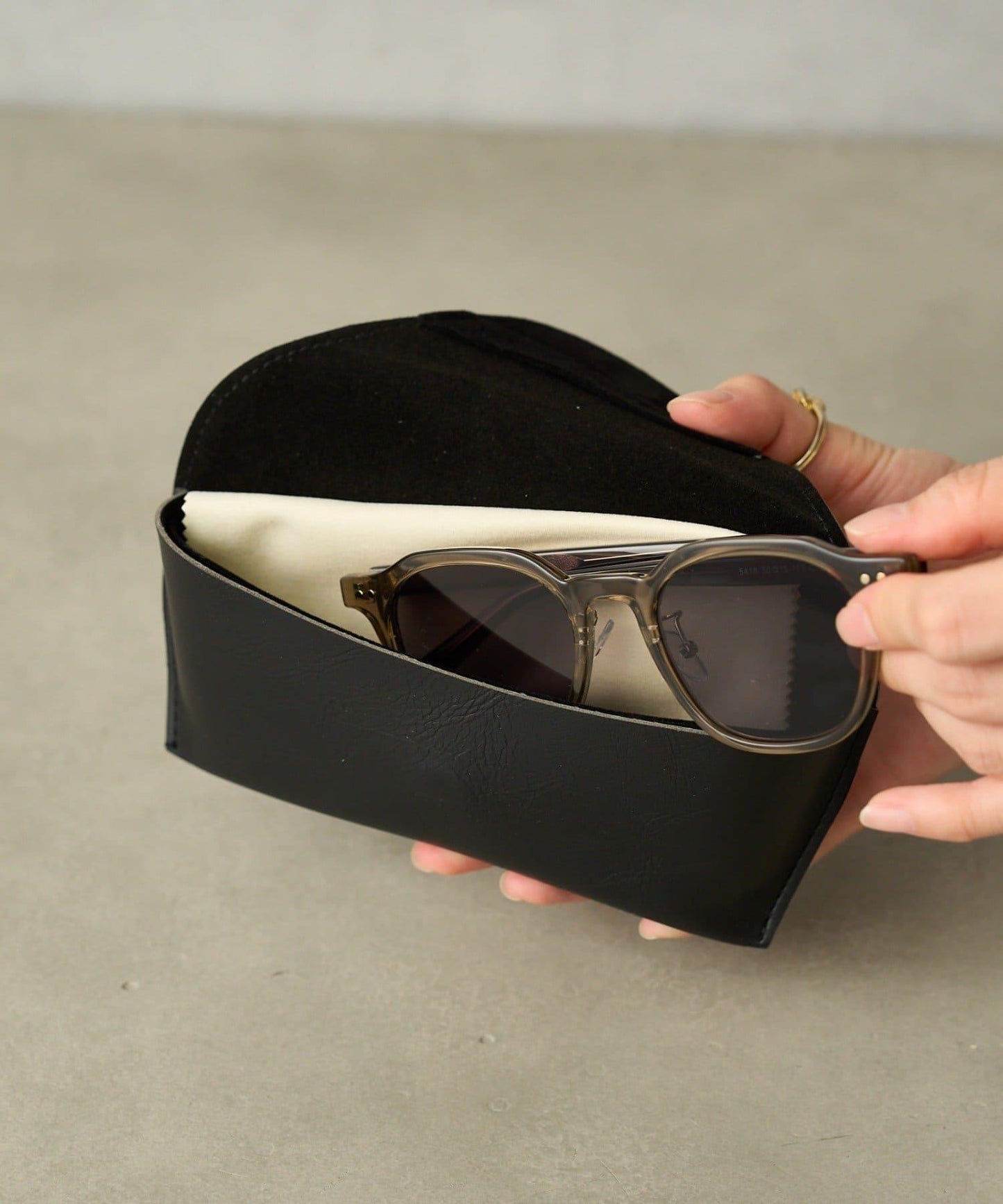 SUNGLASSES 威靈頓框太陽鏡