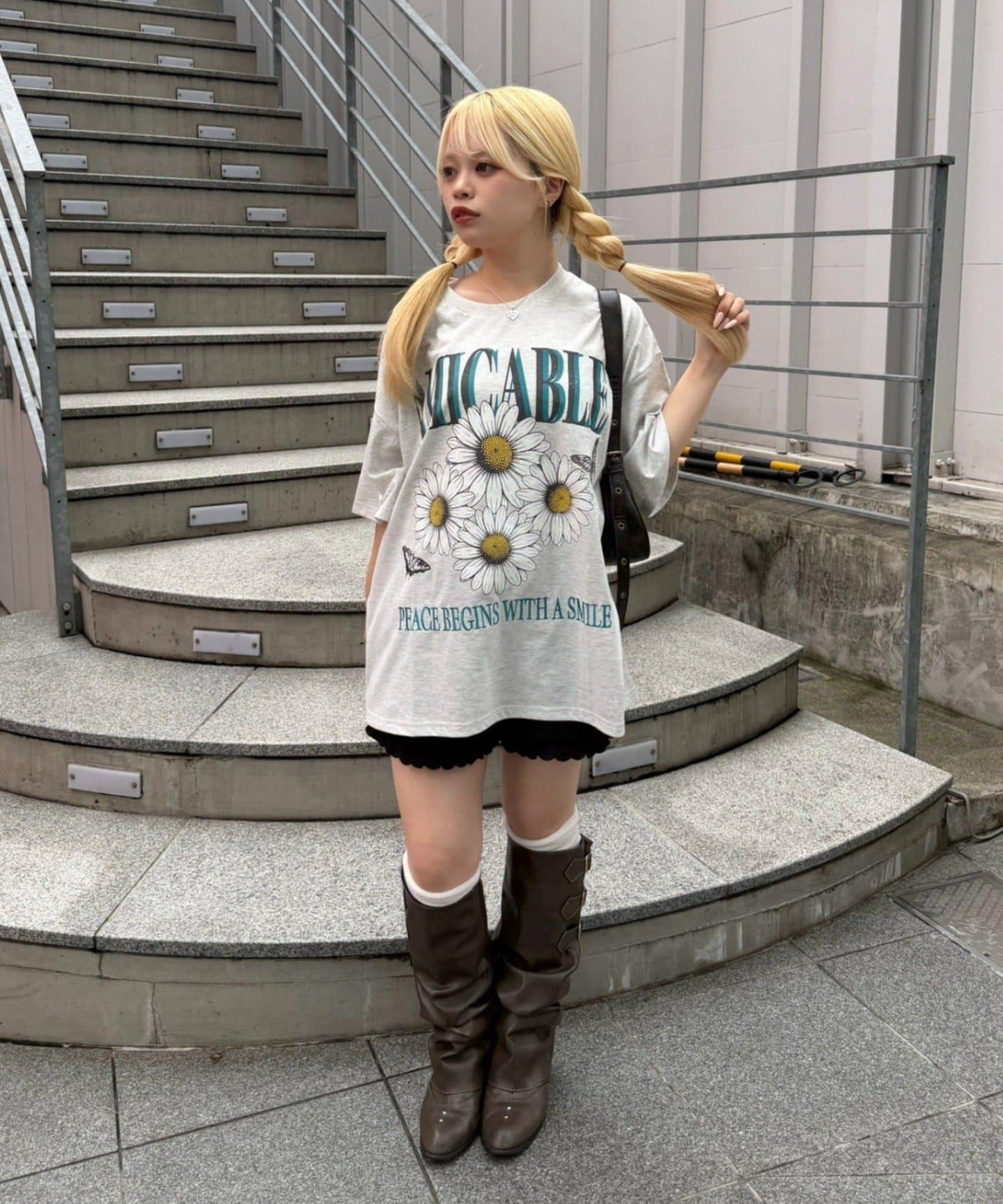 【continuer】ちょうちょとお花のBigT