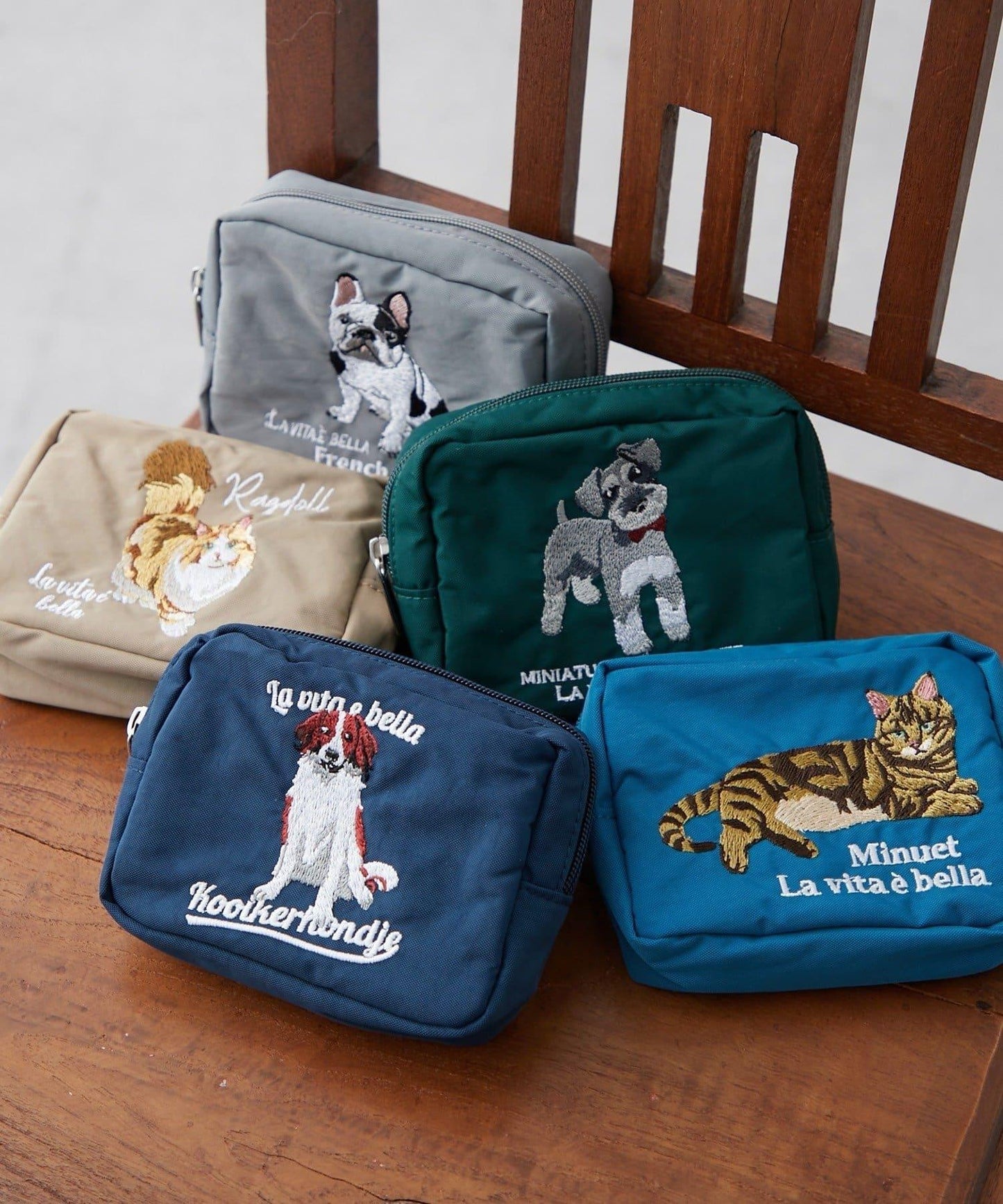 アニマル刺繍ポーチ