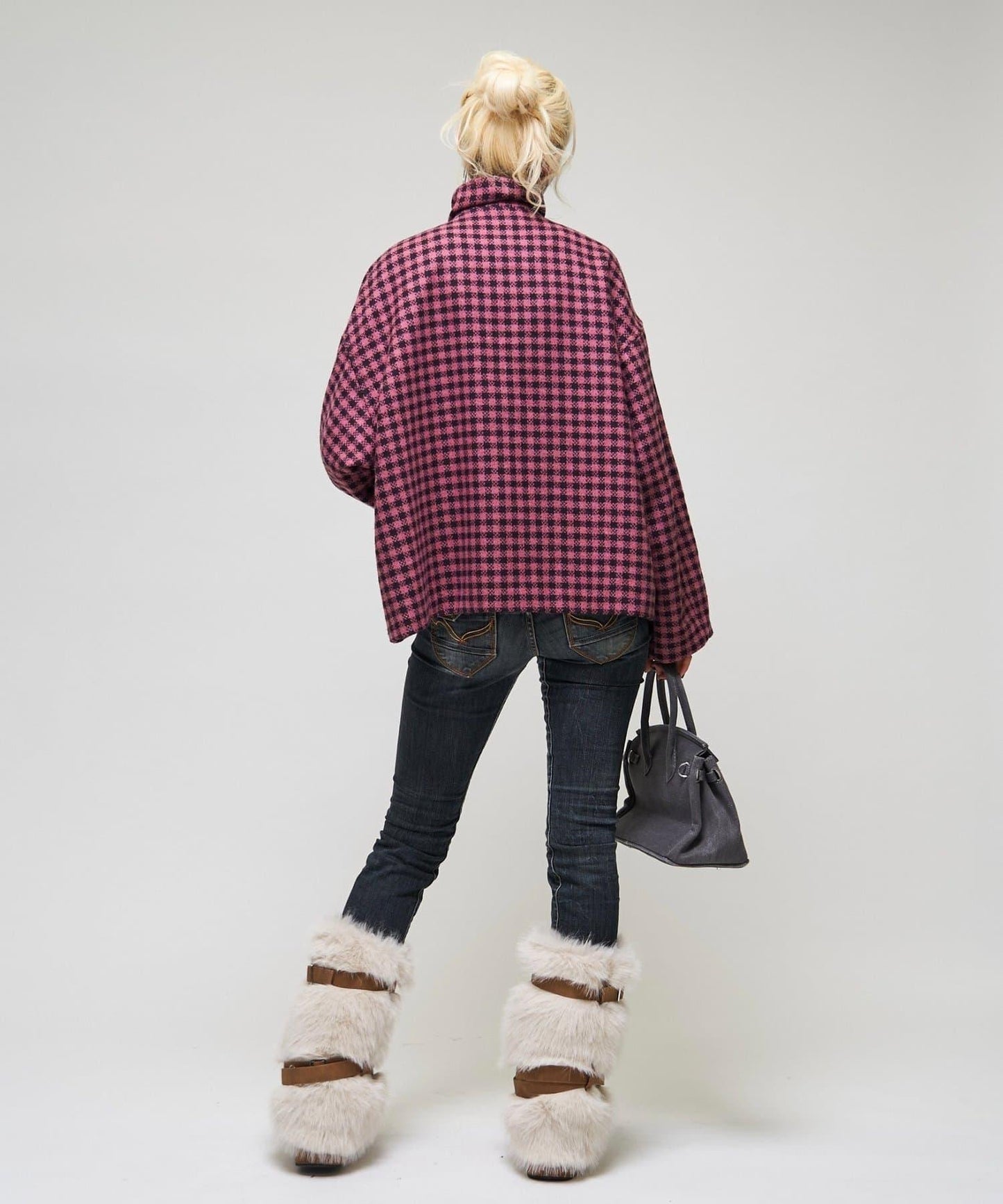 【26AW LOOK掲載品番】大紐扣不對稱半身外套
