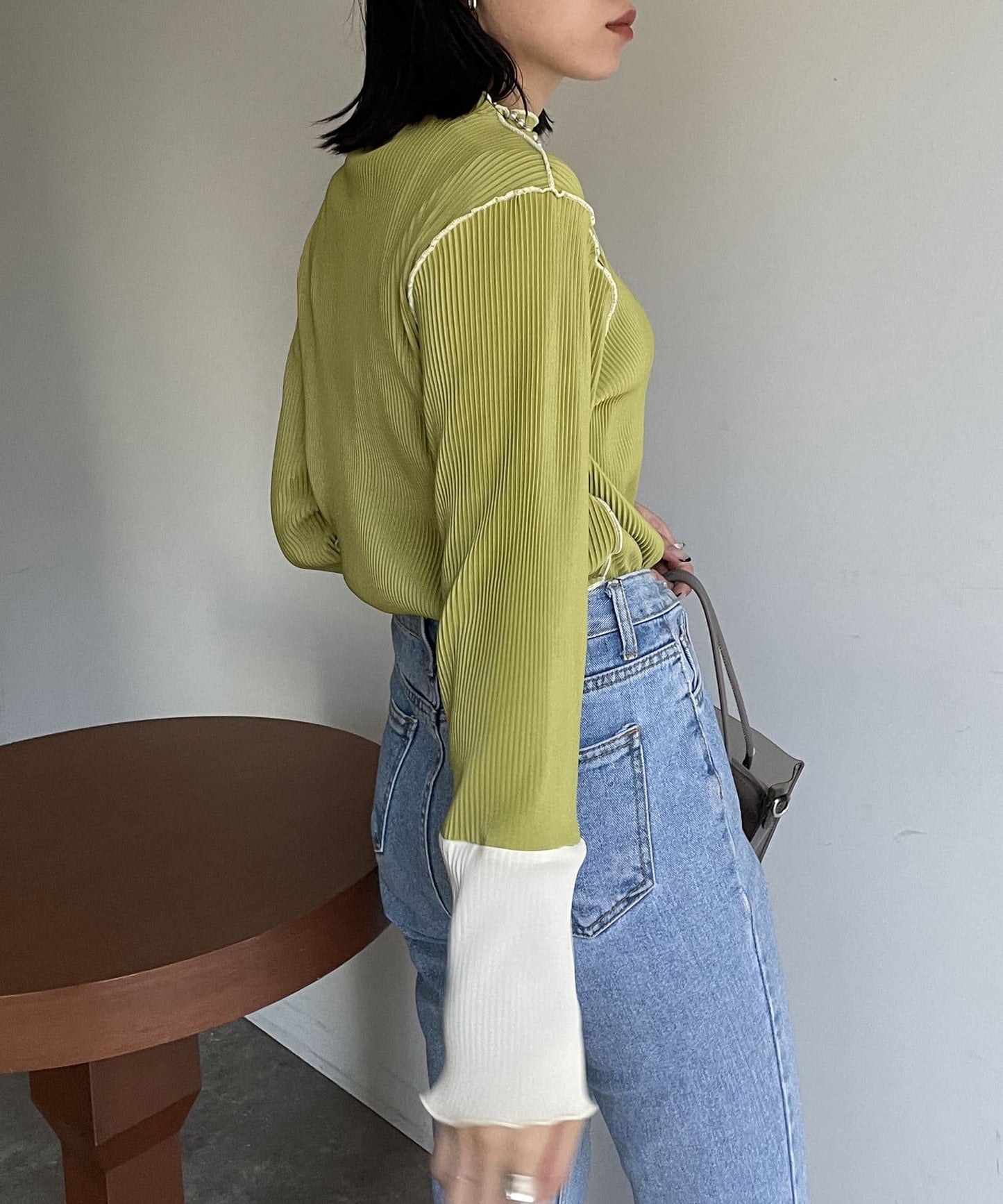 袖口配色褶皺寬鬆藍色套頭衫2