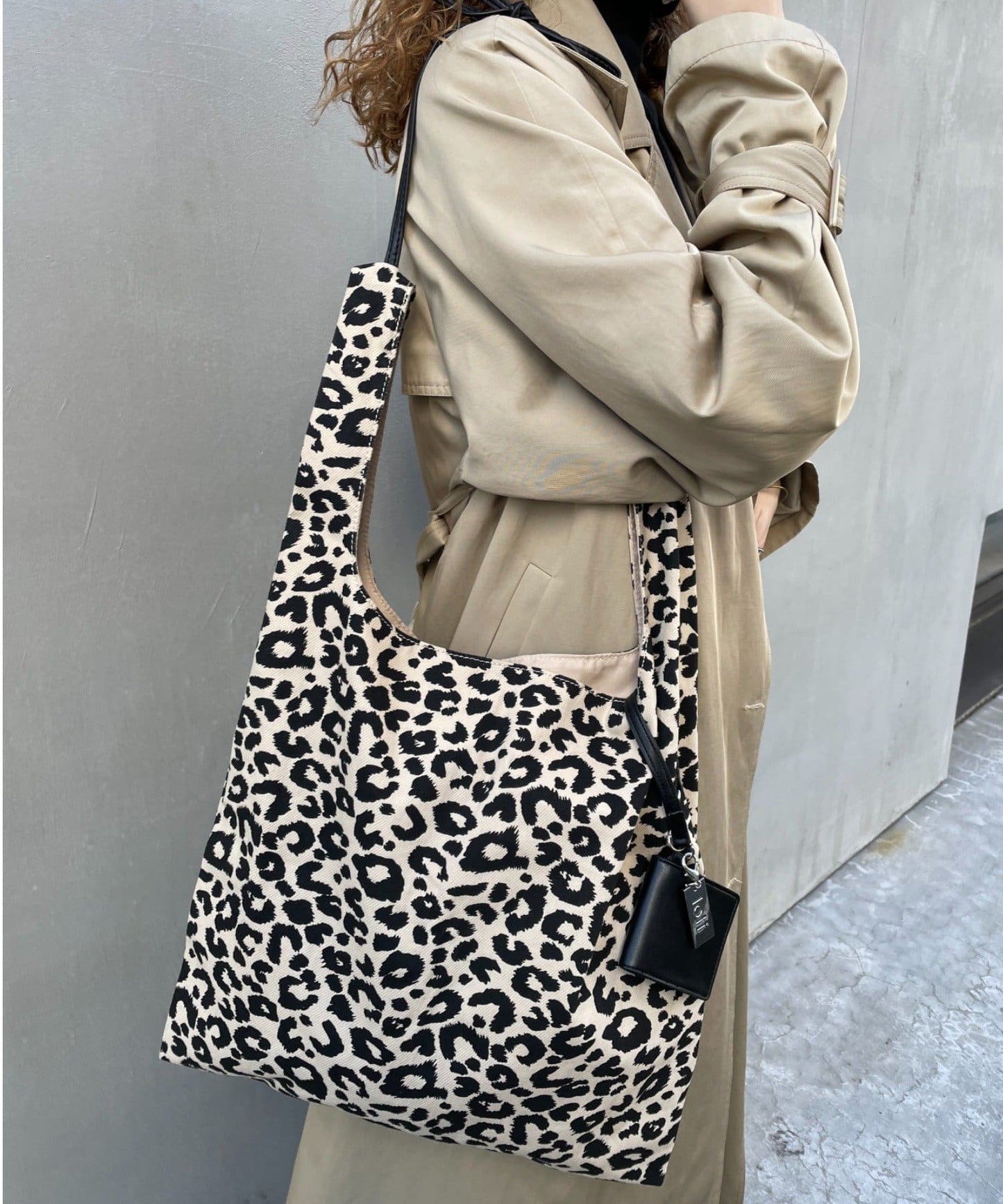 loti 帶硬幣包的手提袋