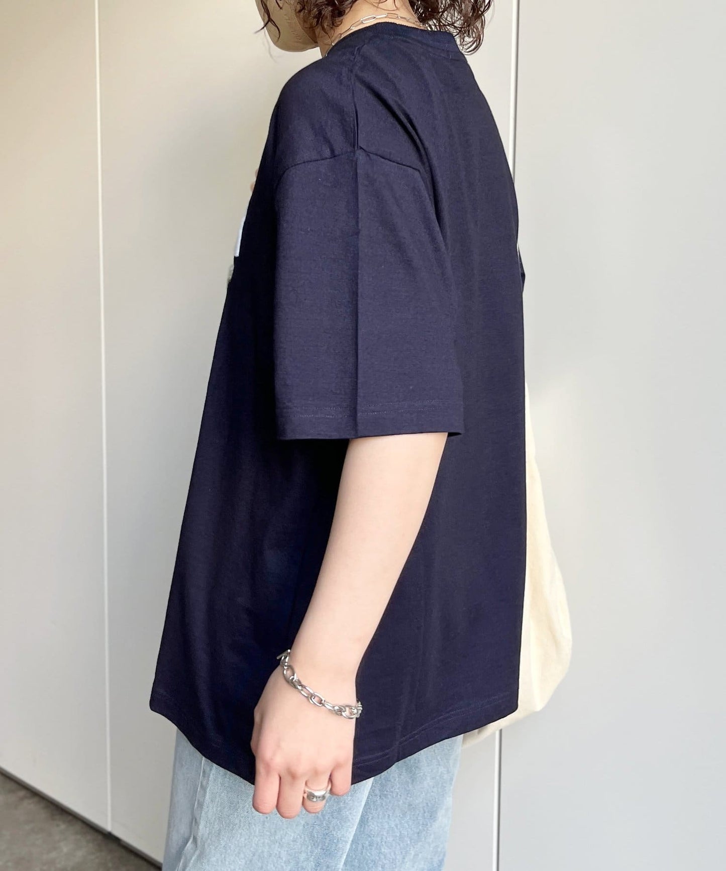 薩加拉刺繡T恤