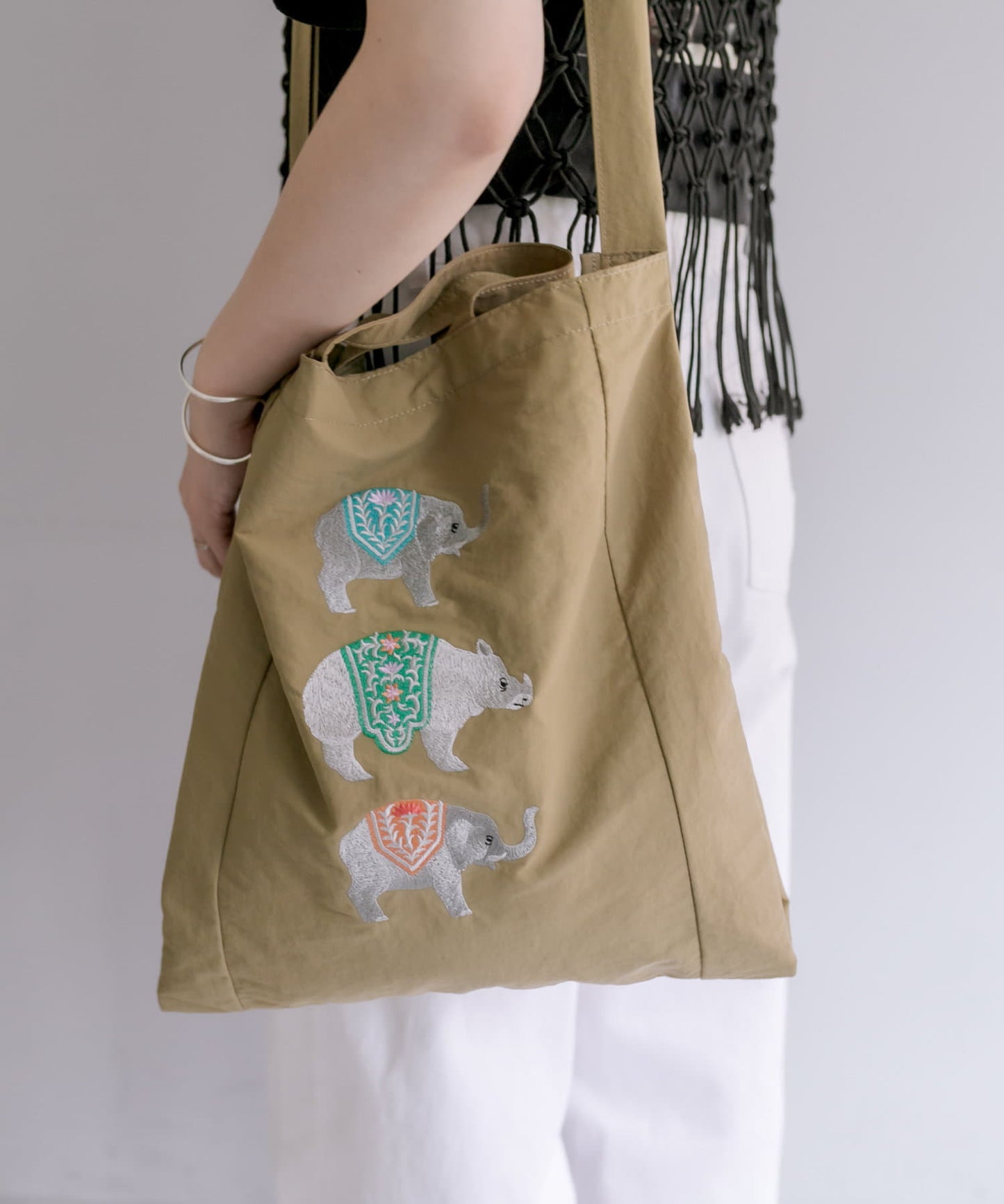 《!》動物刺繡手提包