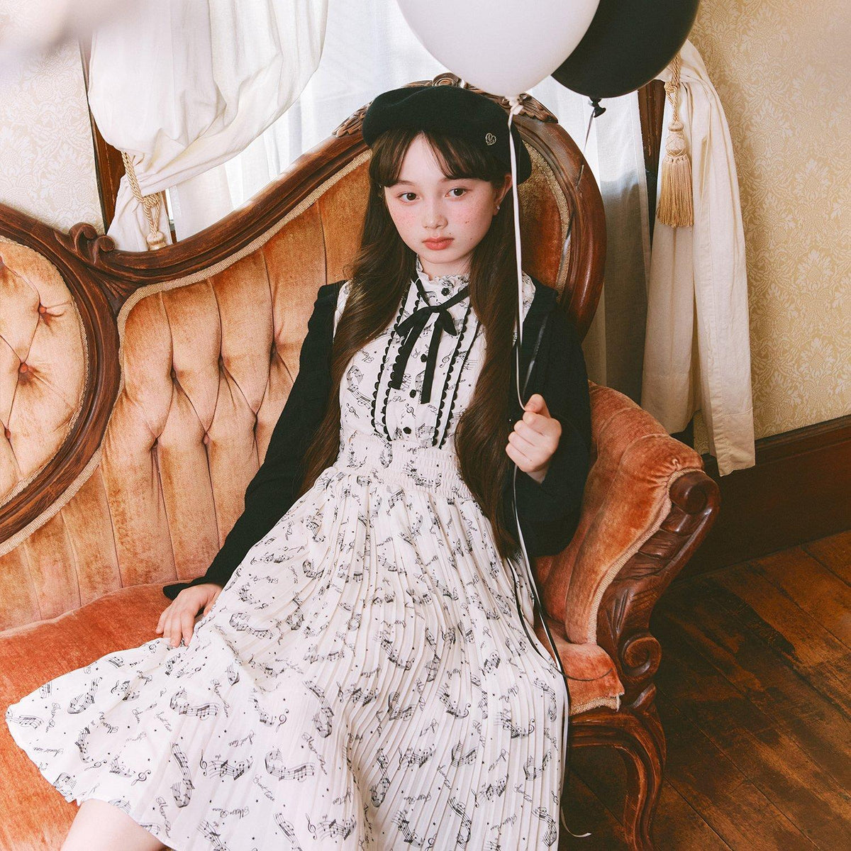 168010556