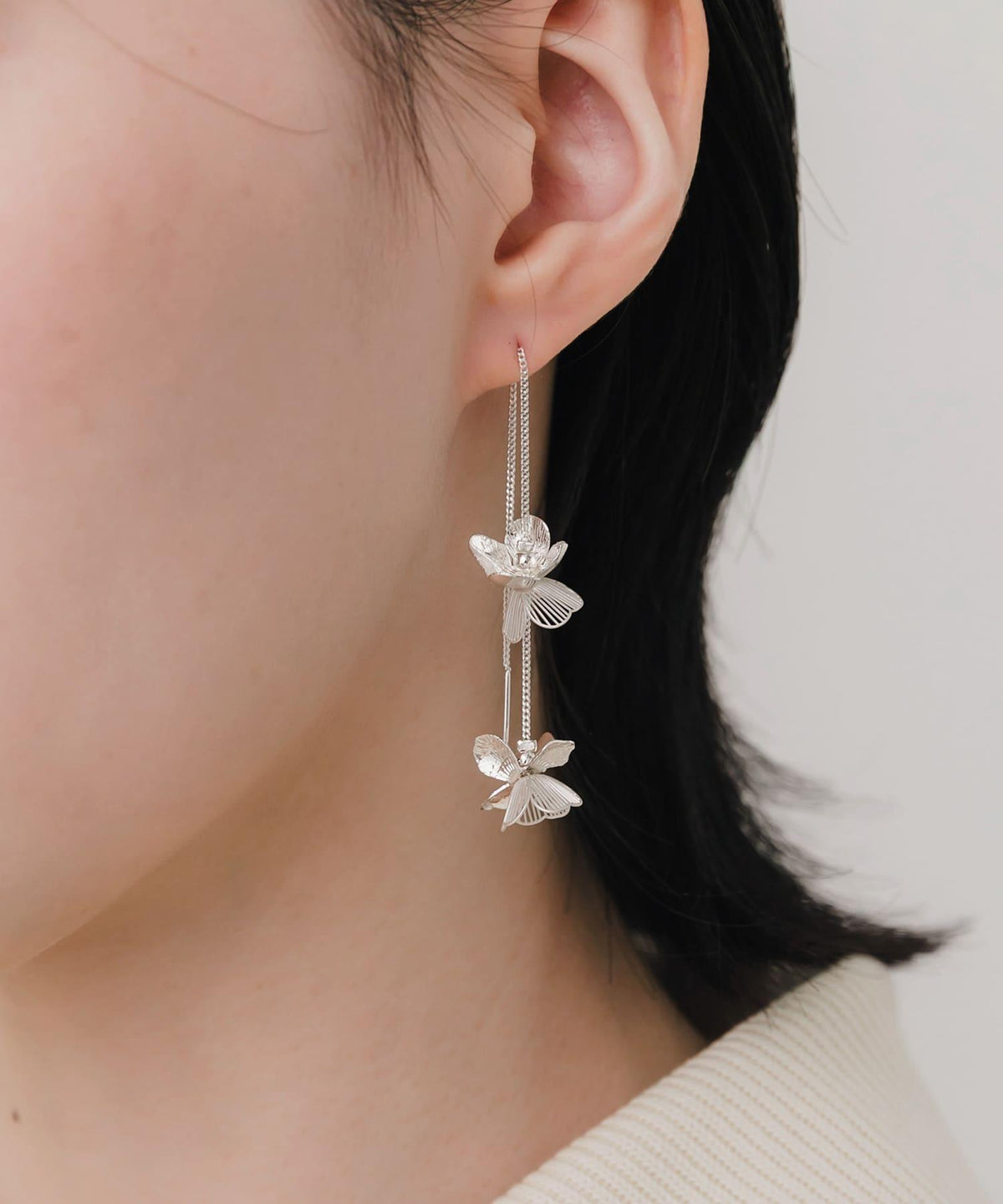 173652953