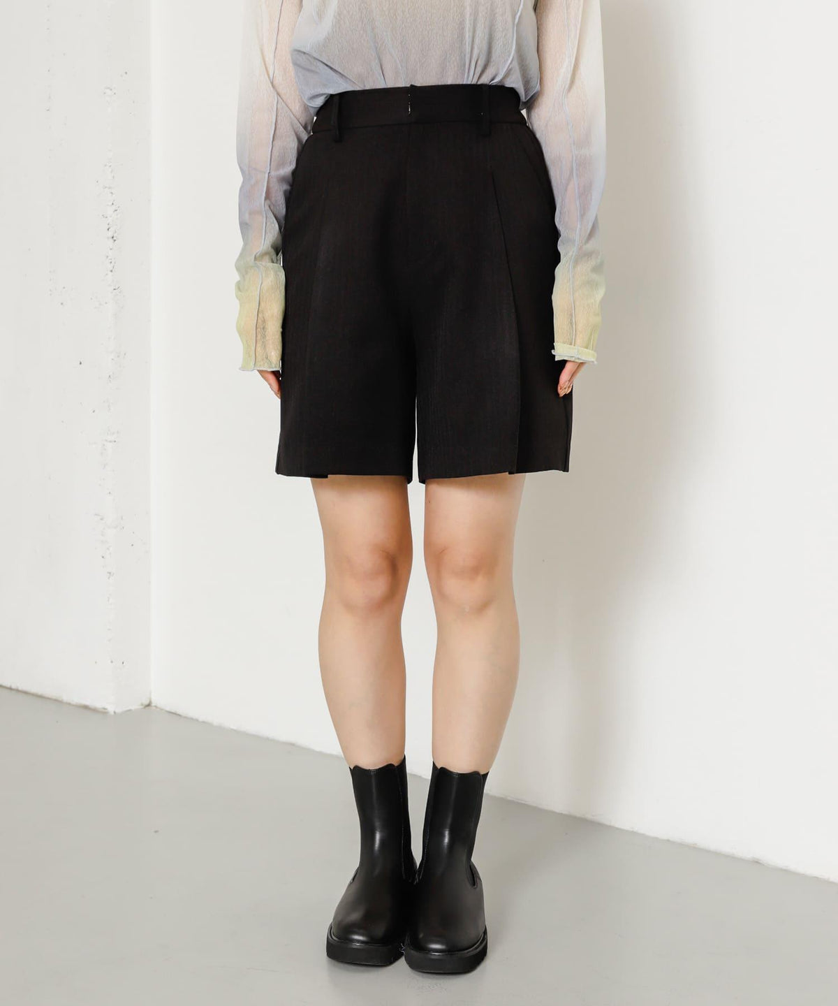 162173907