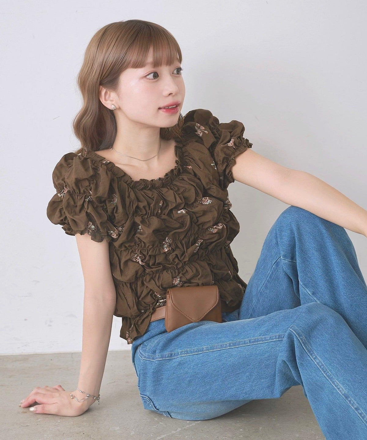 171895647