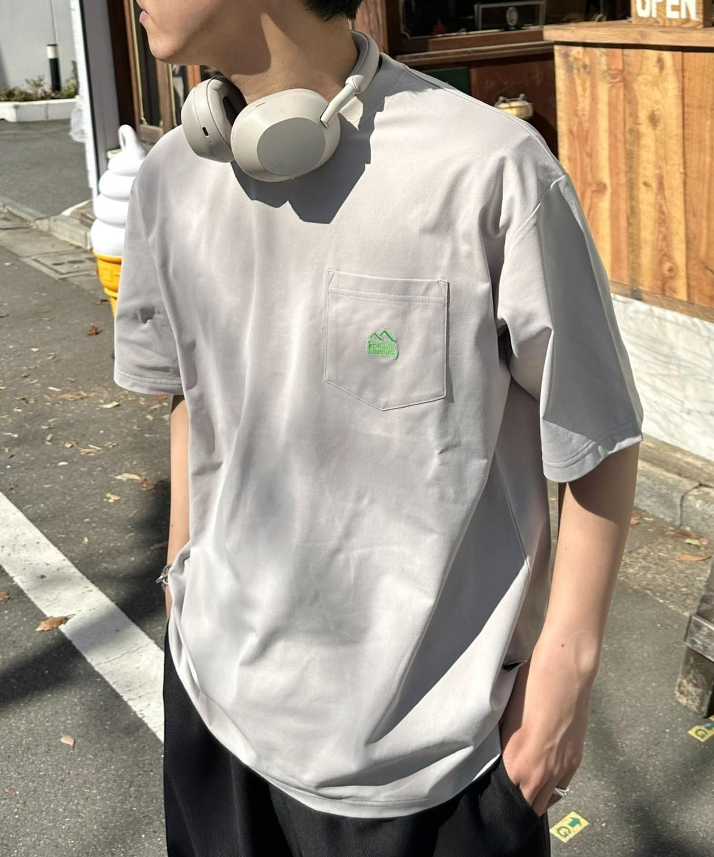 【Franklin Climbing】一點刺繡口袋短袖T恤