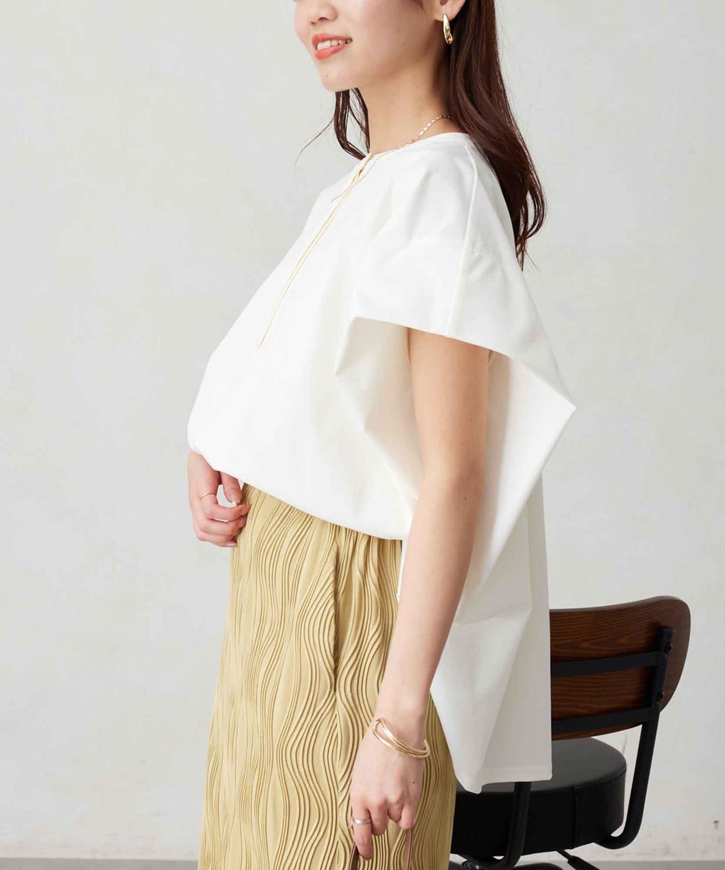 360度彈力肩褶抽繩套頭衫