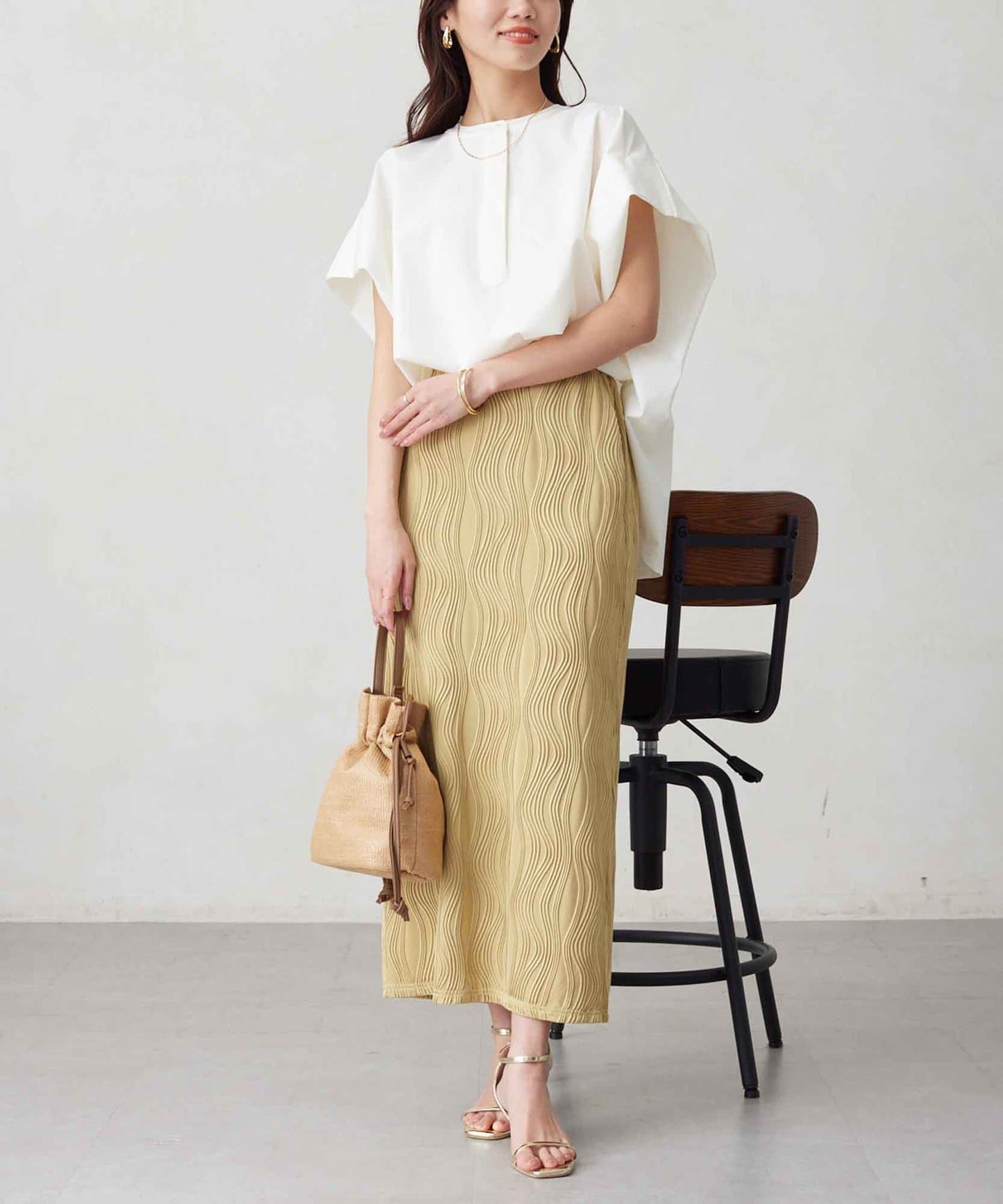 360度彈力肩褶抽繩套頭衫