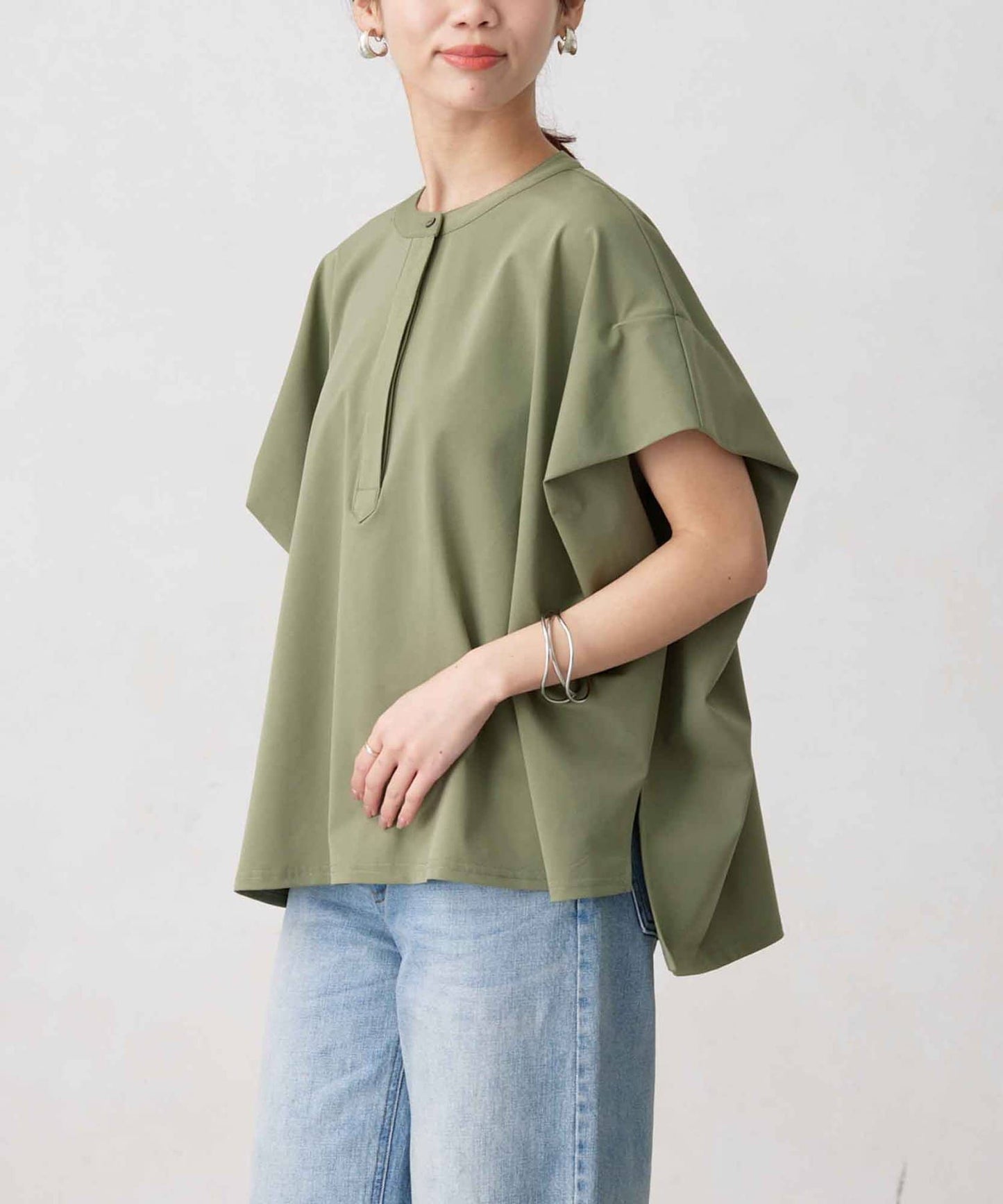 360度彈力肩褶抽繩套頭衫