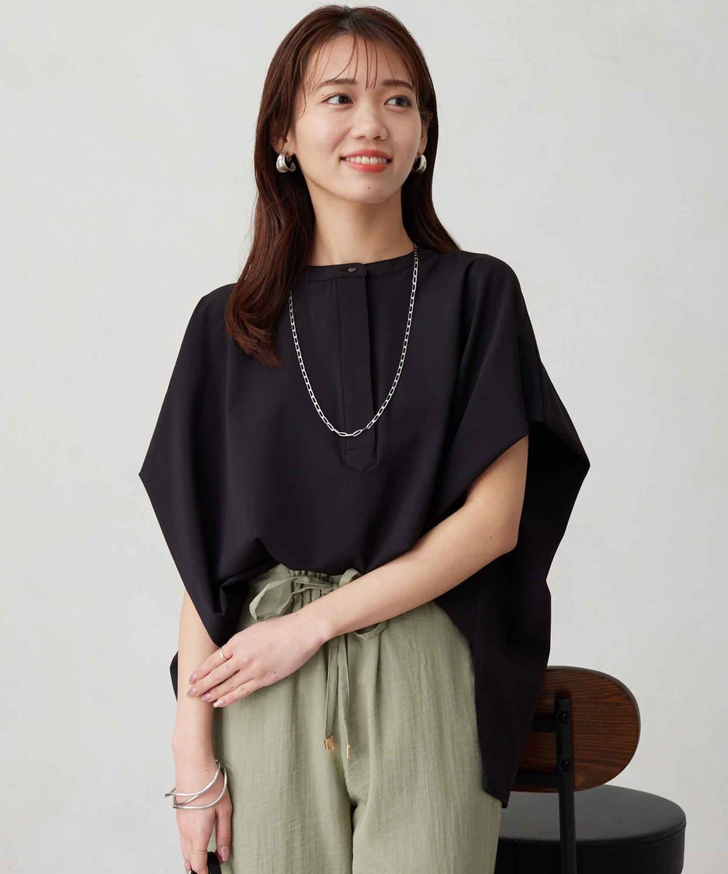 360度彈力肩褶抽繩套頭衫