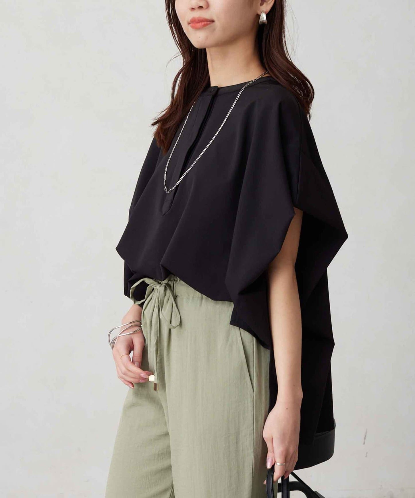 360度彈力肩褶抽繩套頭衫