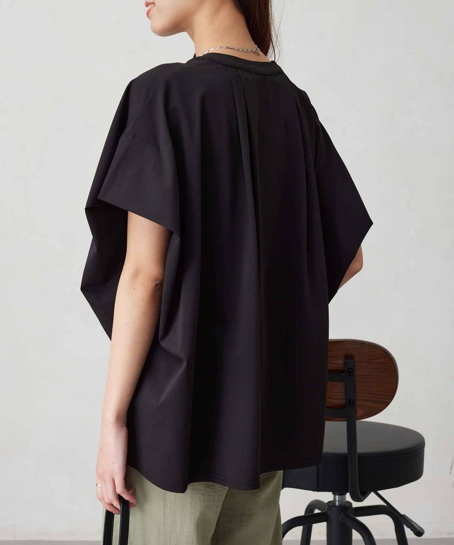 360度彈力肩褶抽繩套頭衫