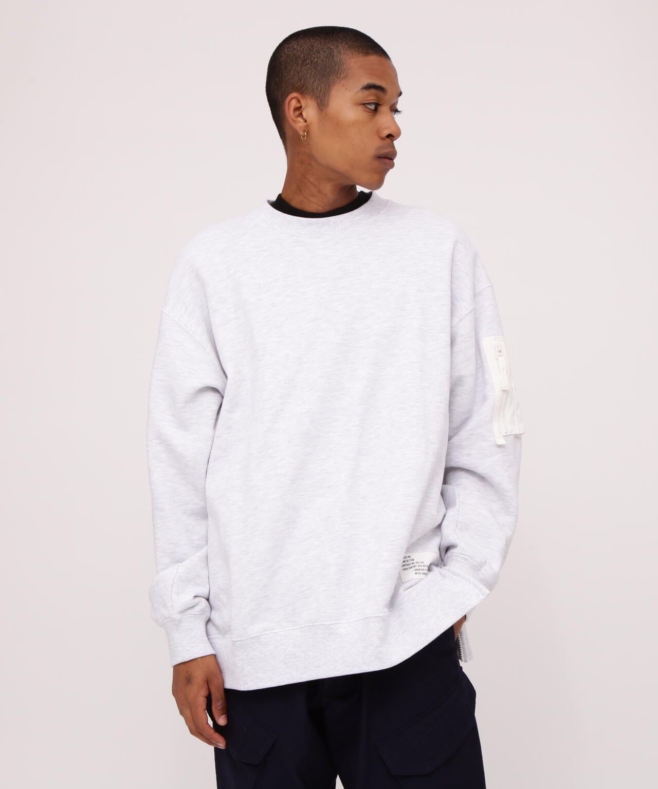 BAGGY FIT MIL. POCKET CREW NECK SWEAT