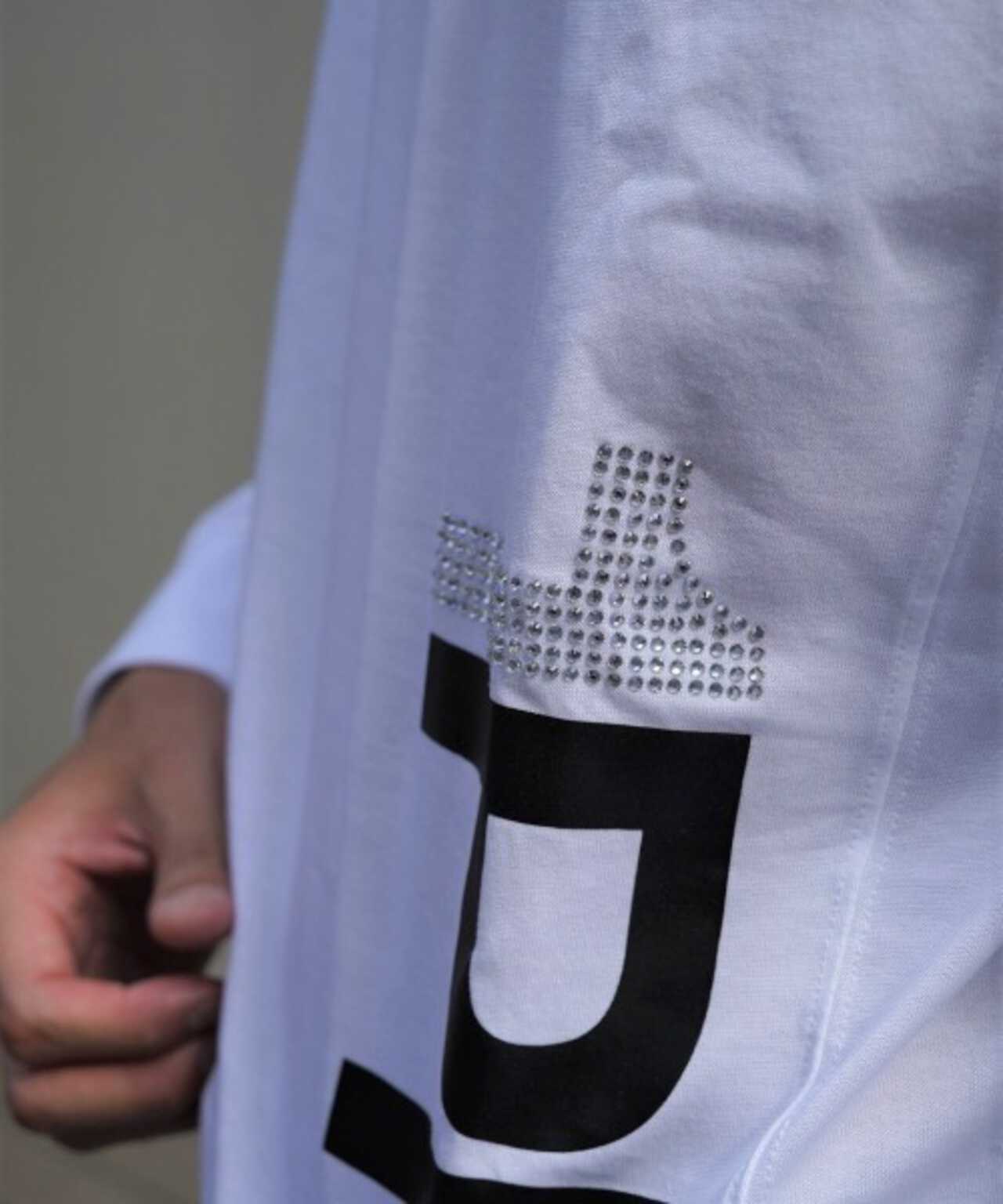 1PIU1UGUALE3 RELAX/豎標長袖T恤