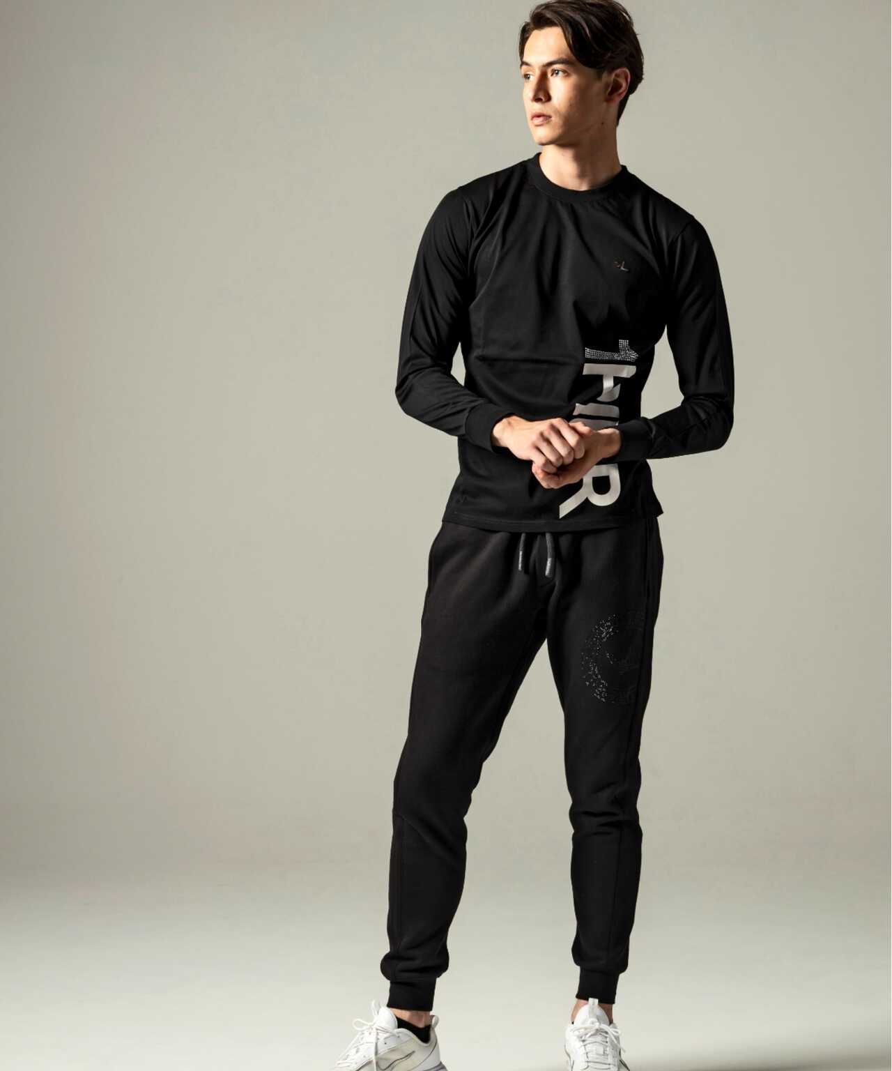 1PIU1UGUALE3 RELAX/豎標長袖T恤