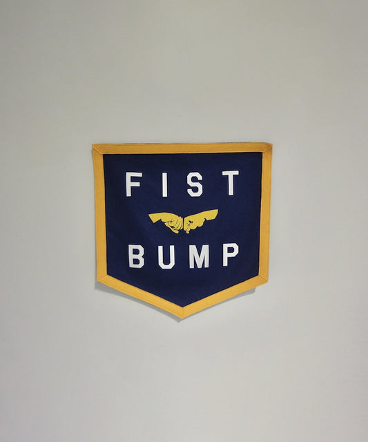 OXFORD PENNANT 聯名 FIST BUMP