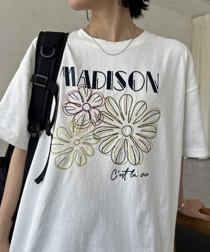 綜合刺繡T-shirt