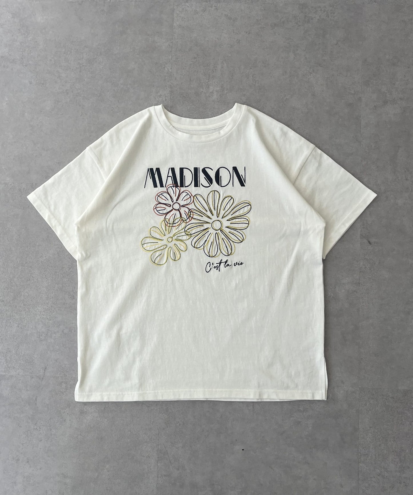 綜合刺繡T-shirt
