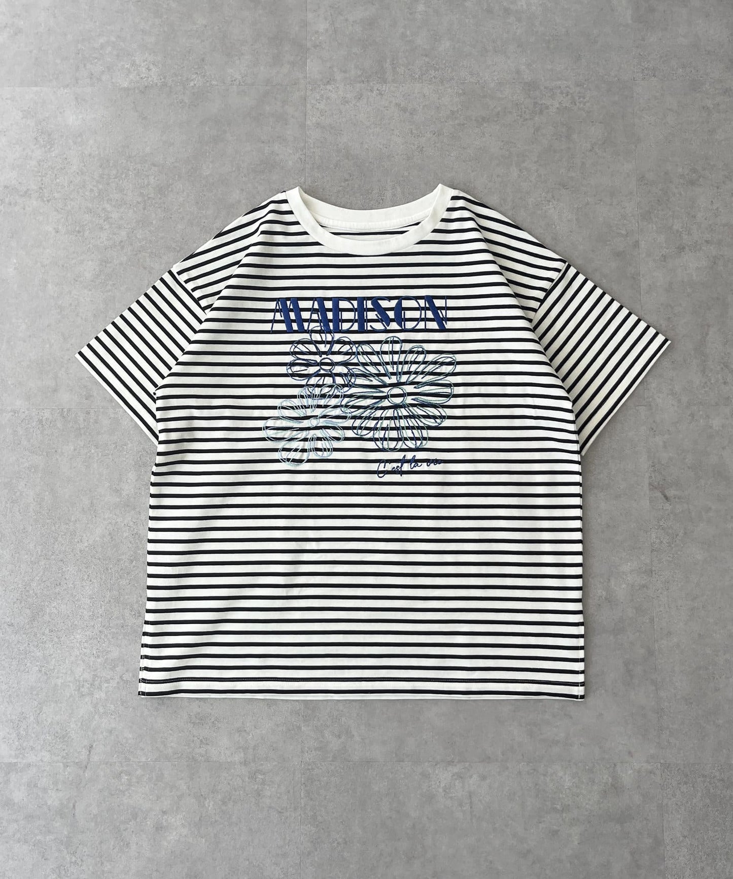 綜合刺繡T-shirt