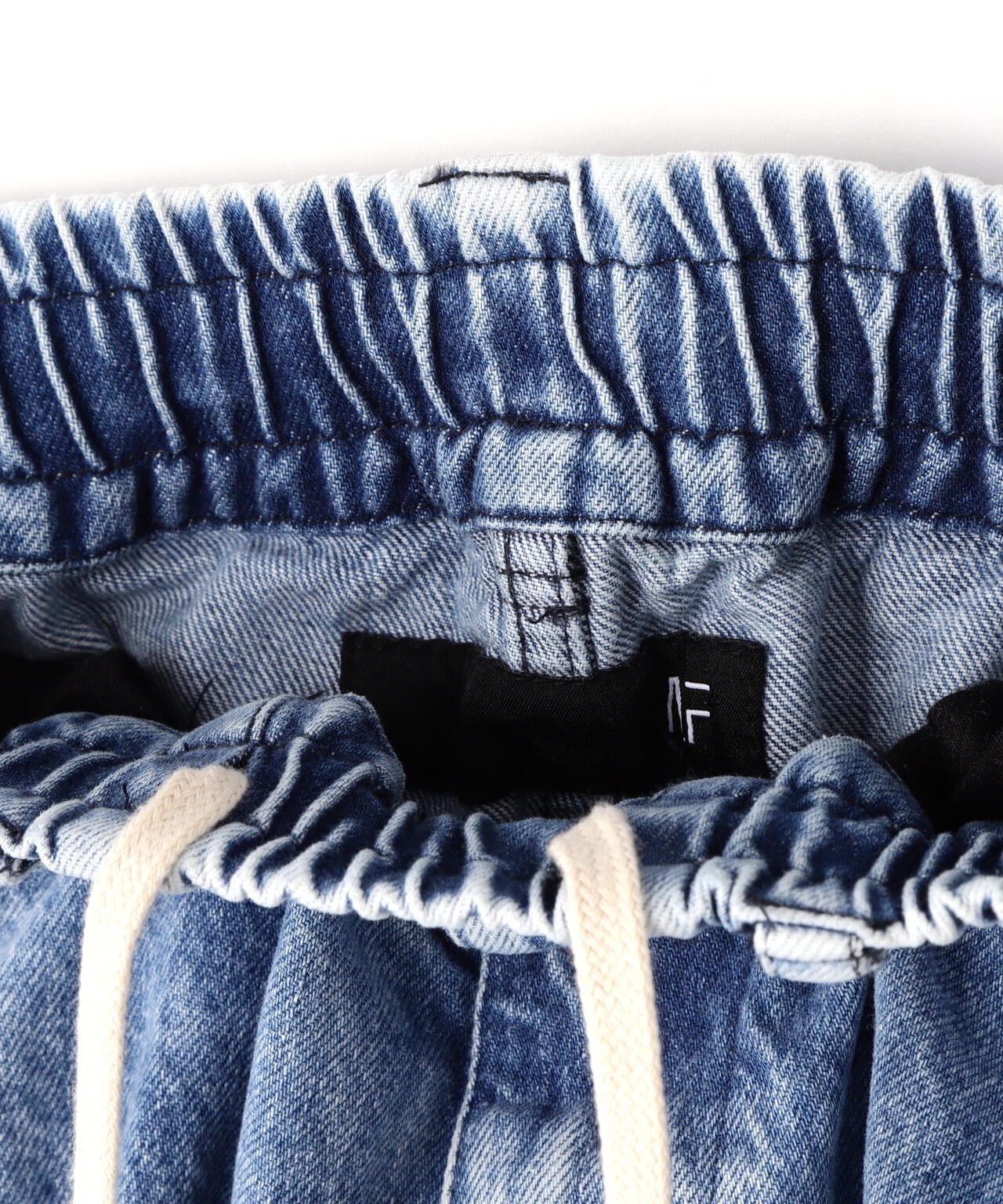 A.F ARTEFACT/VINTAGE TUCK BUGGY PANT/CRUSH