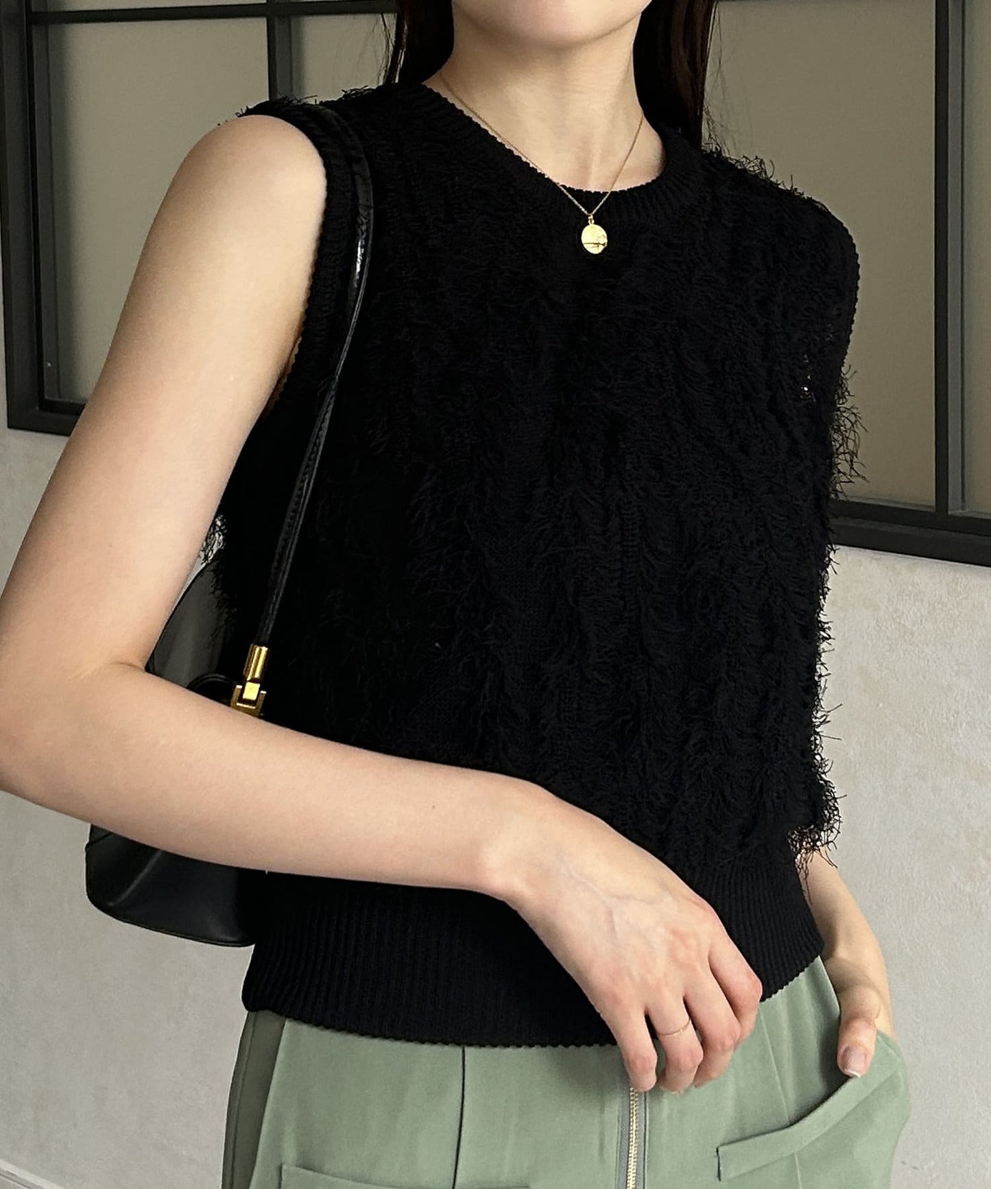 流蘇無袖針織衫