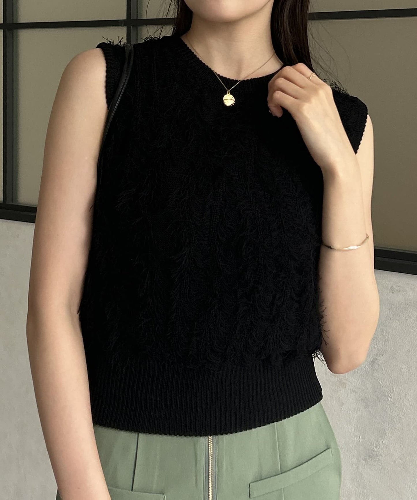 流蘇無袖針織衫