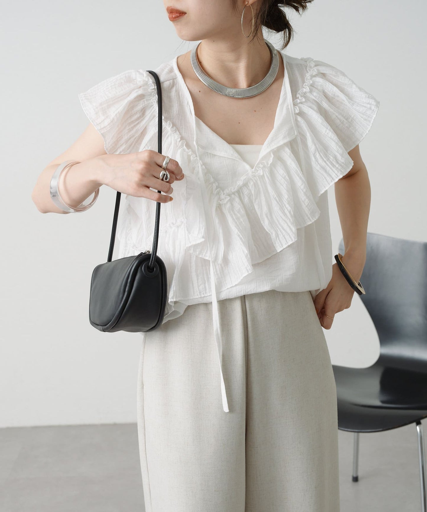 2WAY單肩露肩荷葉邊上衣