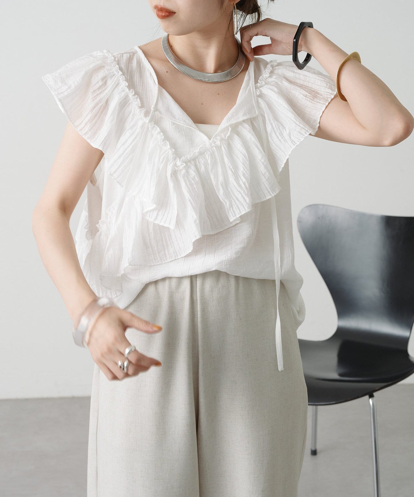 2WAY單肩露肩荷葉邊上衣