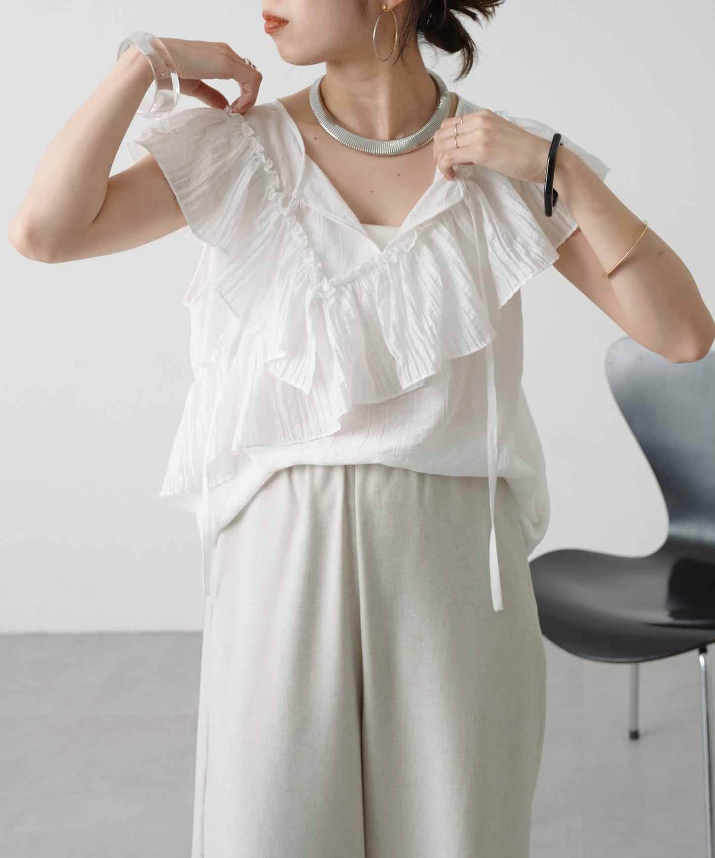 2WAY單肩露肩荷葉邊上衣