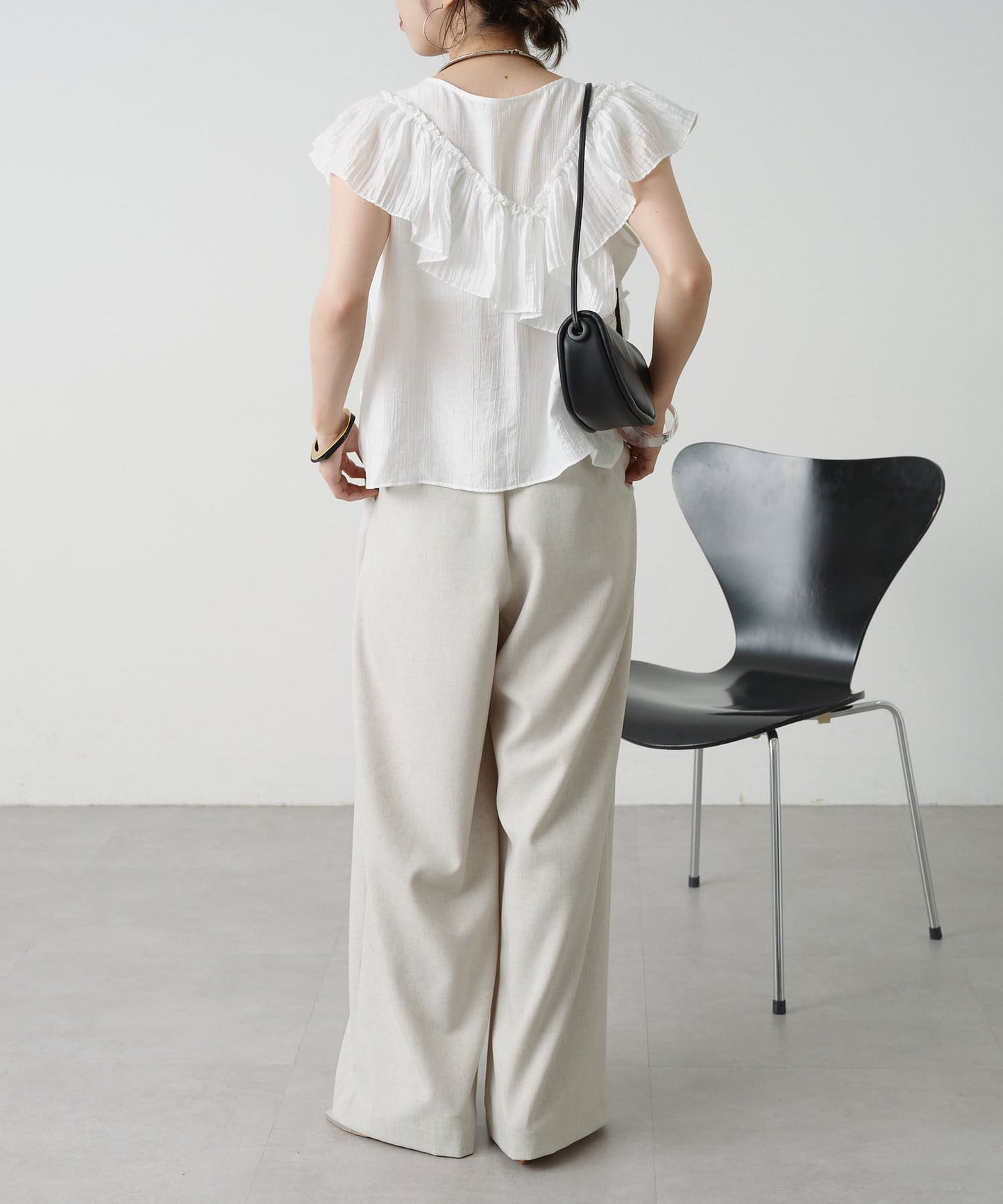 2WAY單肩露肩荷葉邊上衣