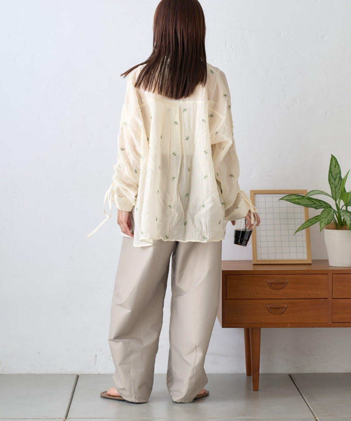 170705698