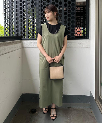 "易搭配·輕鬆·修身遮肉◎" U領連衣裙"