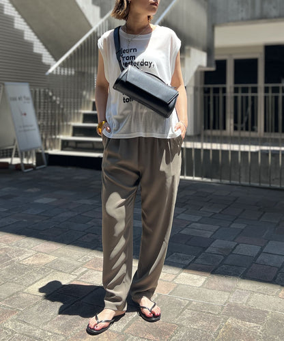 "可享受分層效果" 透明標誌無袖背心"