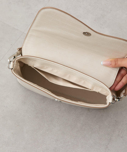 【3色展開】loti 鱷魚紋豆莢式翻蓋肩包