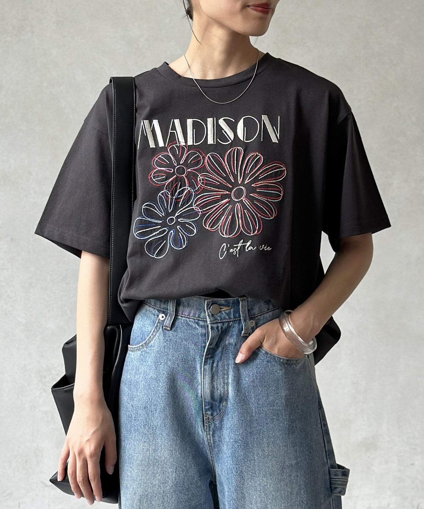 綜合刺繡T-shirt
