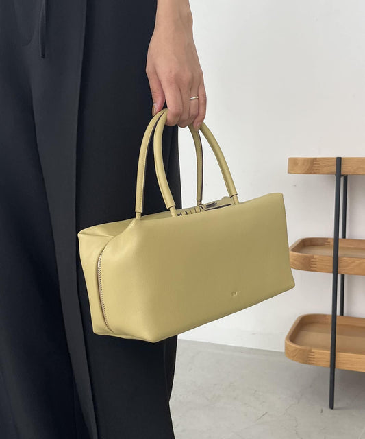 ＜tov/託芙＞康妮寬款波士頓包