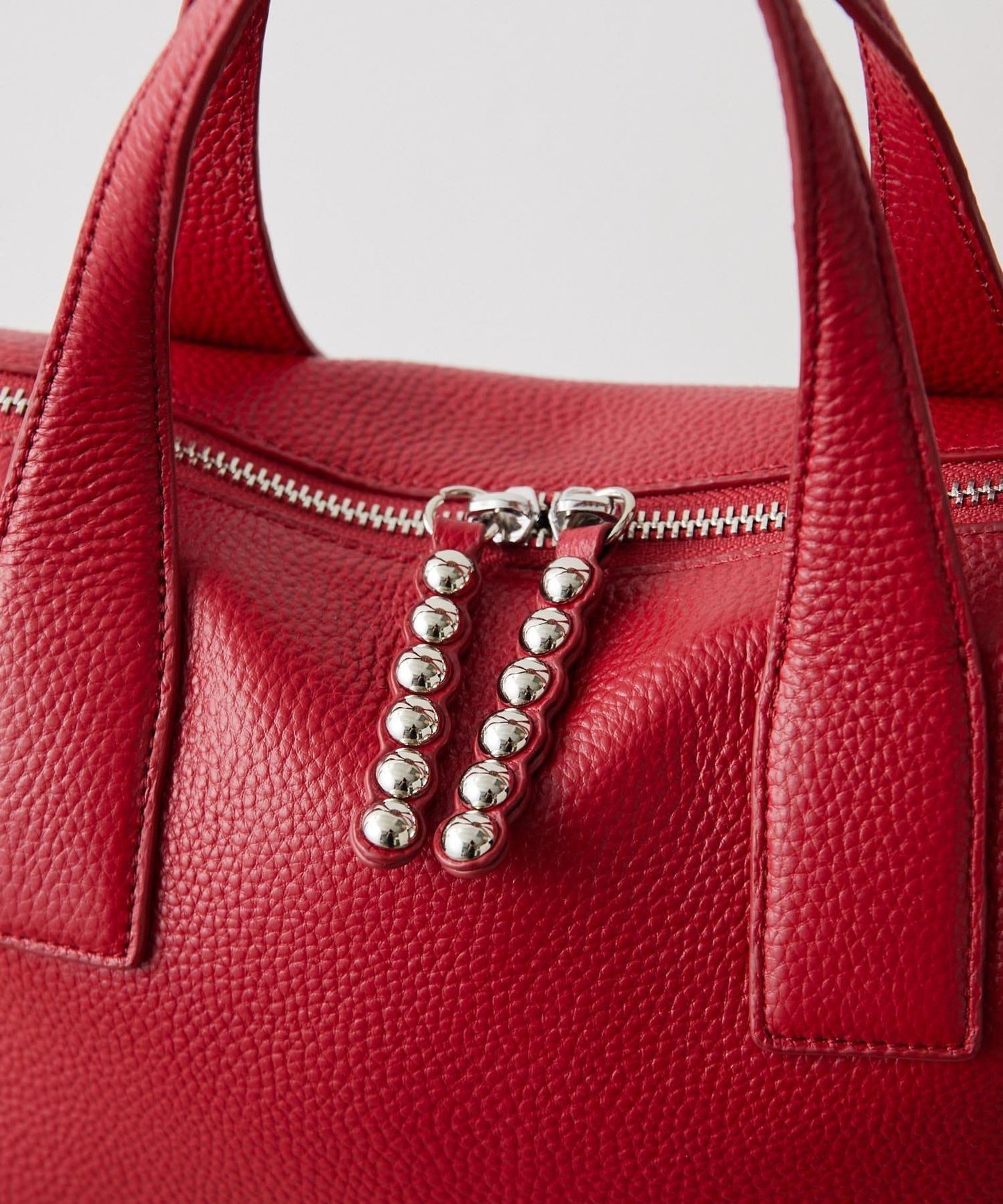 真皮/500毫升寵物瓶也能放入！/帶肩帶/兩用 鉚釘波士頓包