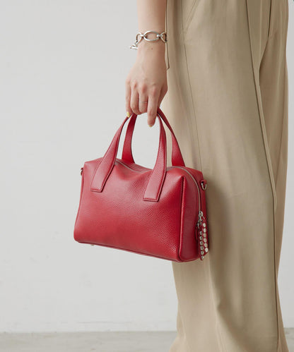 真皮/500毫升寵物瓶也能放入！/帶肩帶/兩用 鉚釘波士頓包