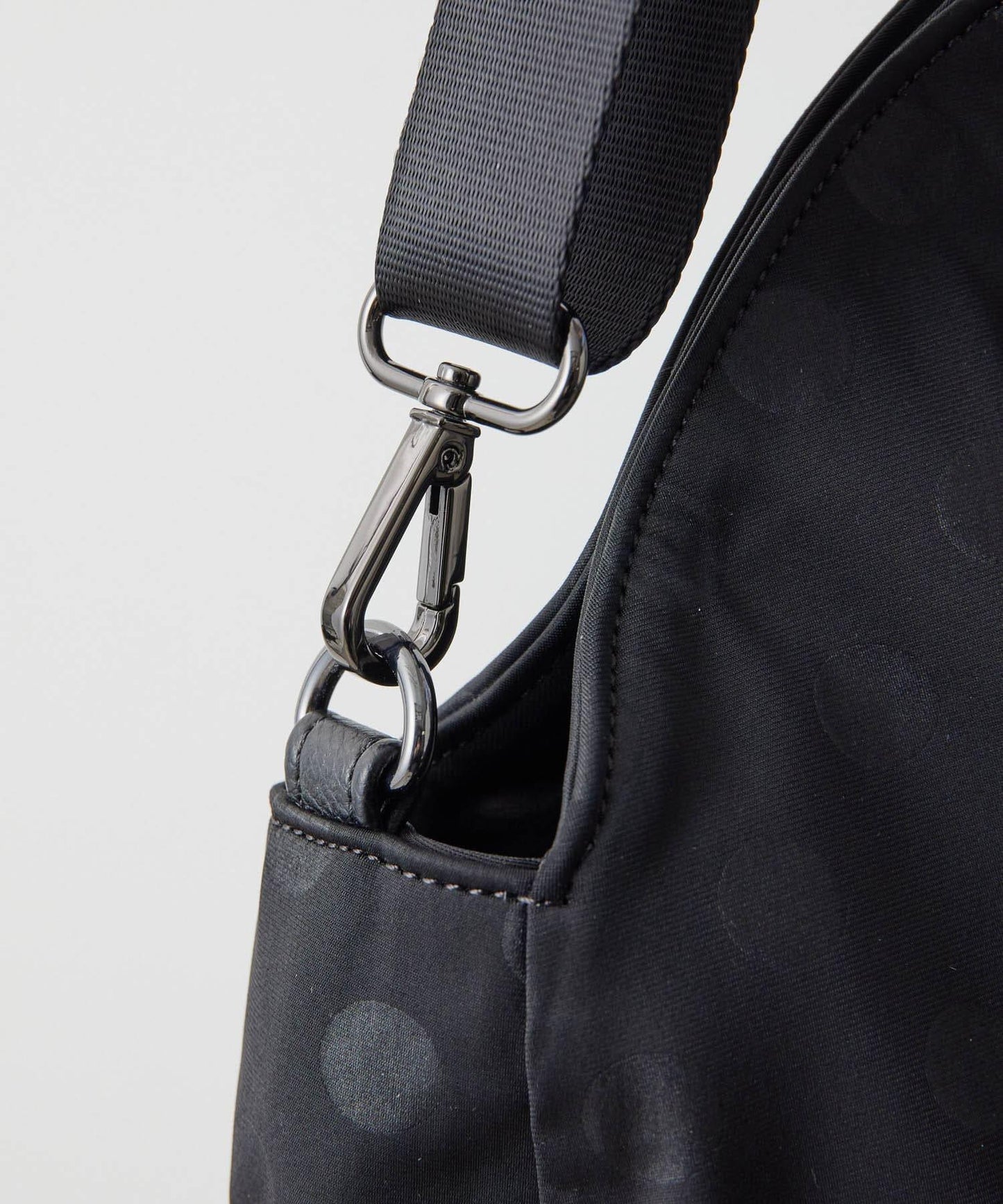 A4尺寸適用/防水/雙肩/點點圖案/復古/復刻 圓形大號手提包