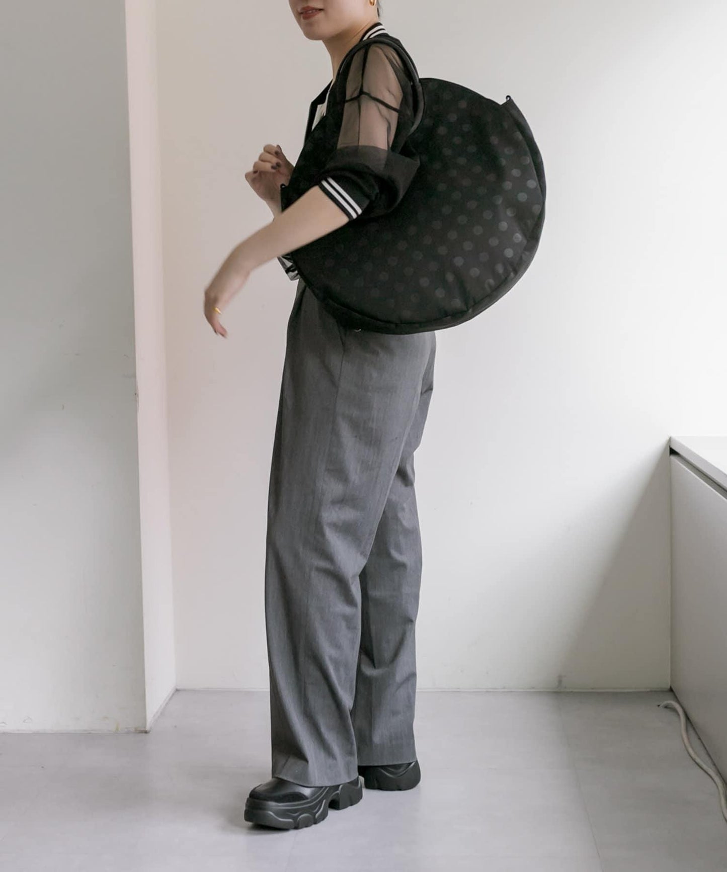 A4尺寸適用/防水/雙肩/點點圖案/復古/復刻 圓形大號手提包