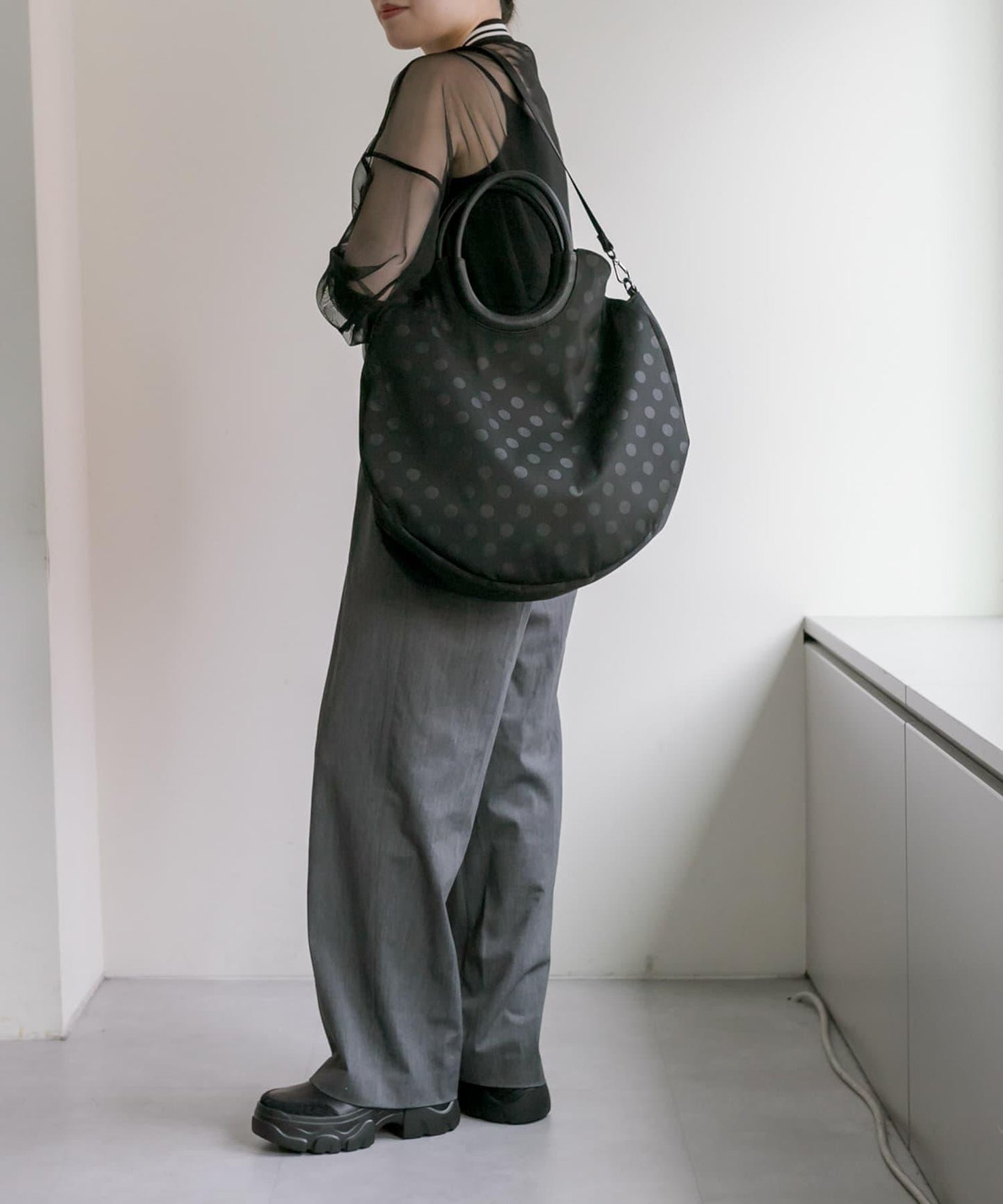 A4尺寸適用/防水/雙肩/點點圖案/復古/復刻 圓形大號手提包